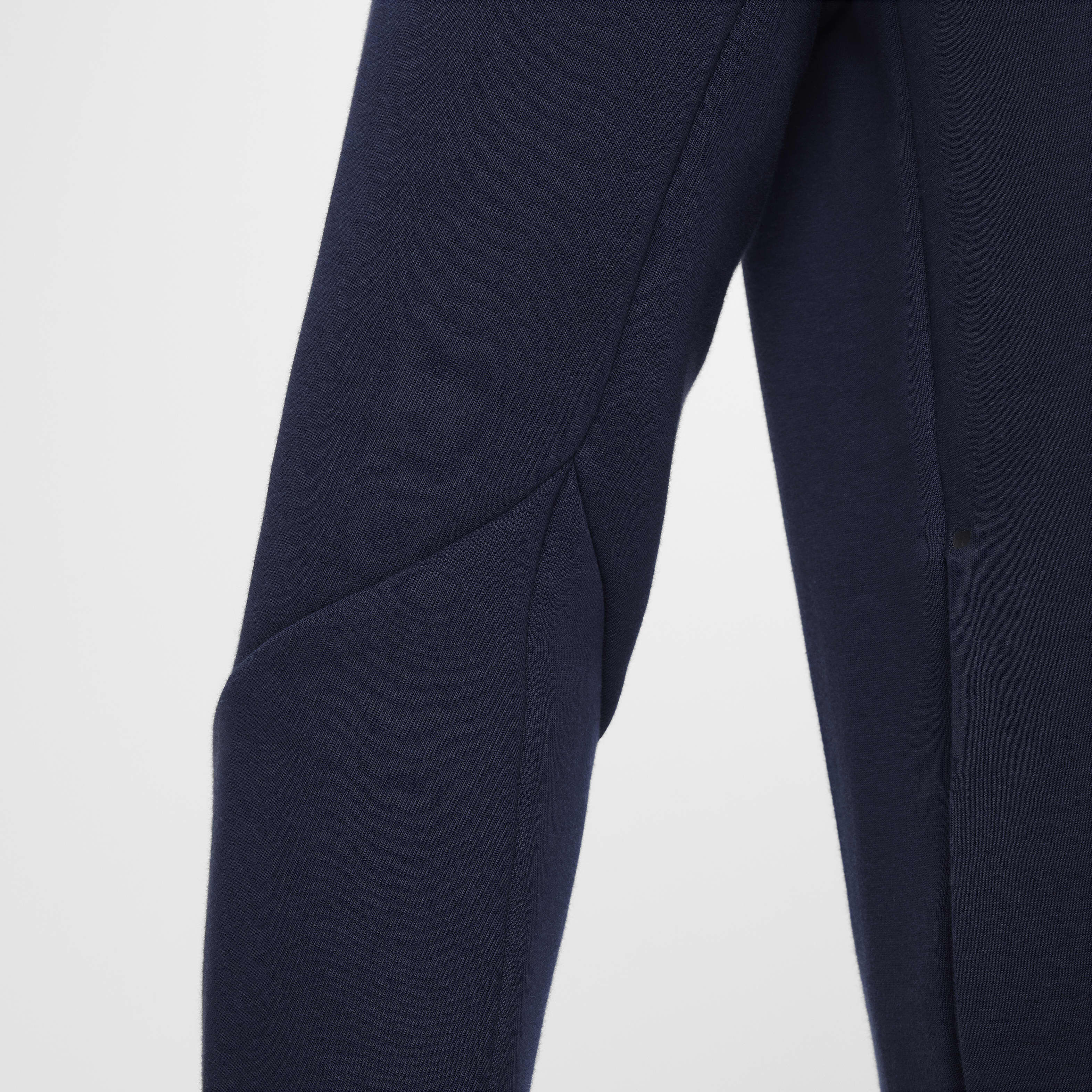 Nike Tech image number 7