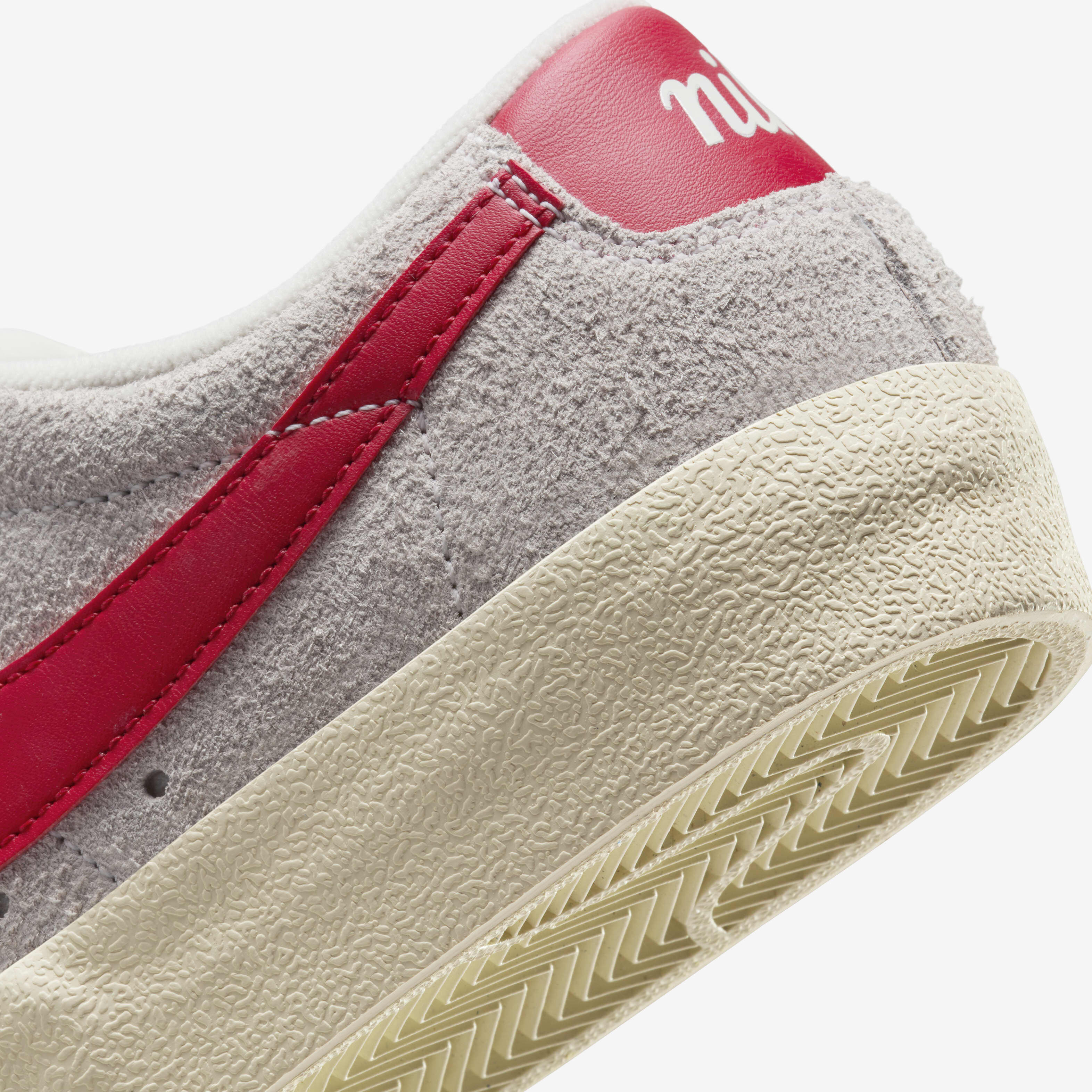Buy Nike Blazer Low 77 Vintage Women s Shoes Nike UAE Official