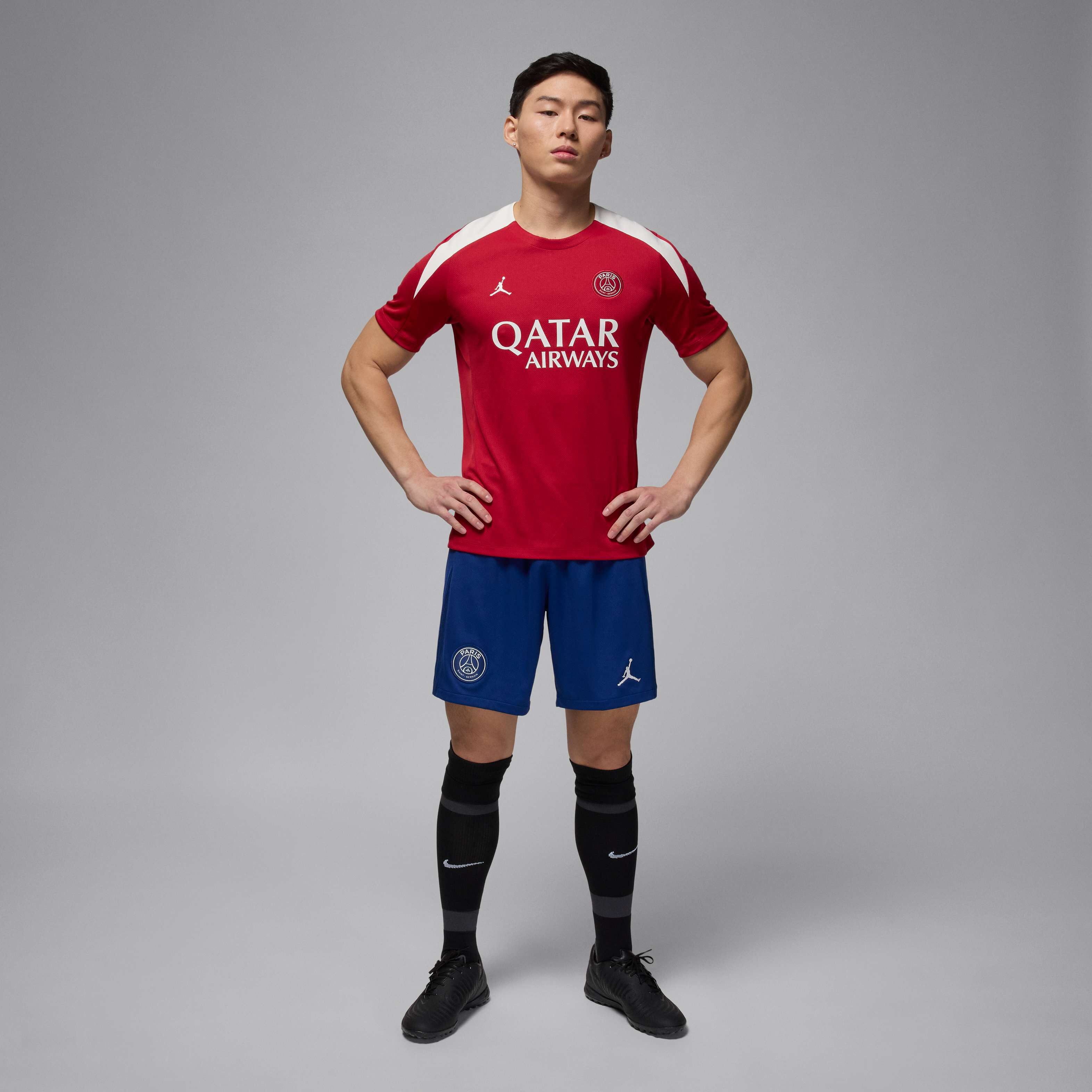 Paris Saint-Germain Strike Fourth image number 5