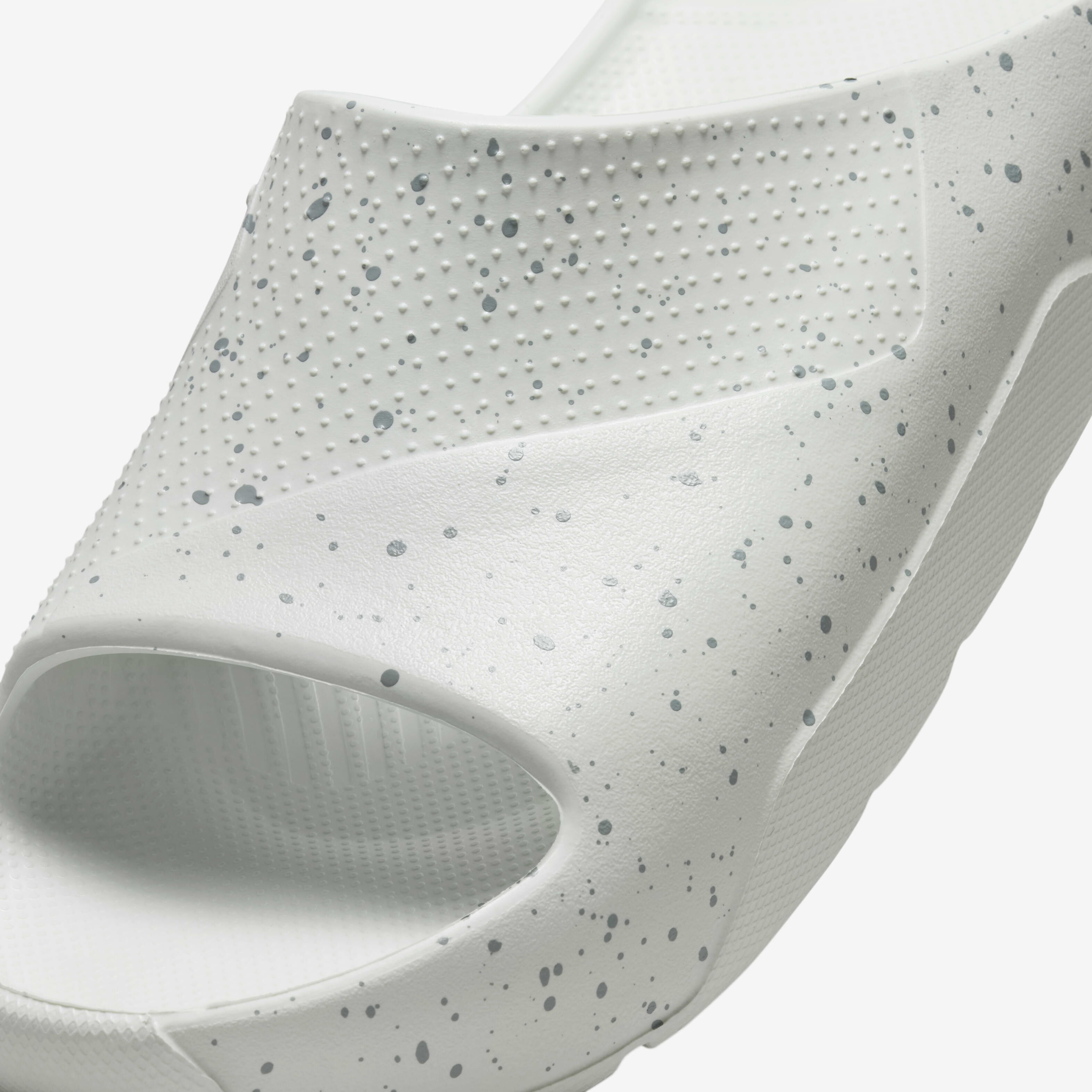 Jordan Post image number 5