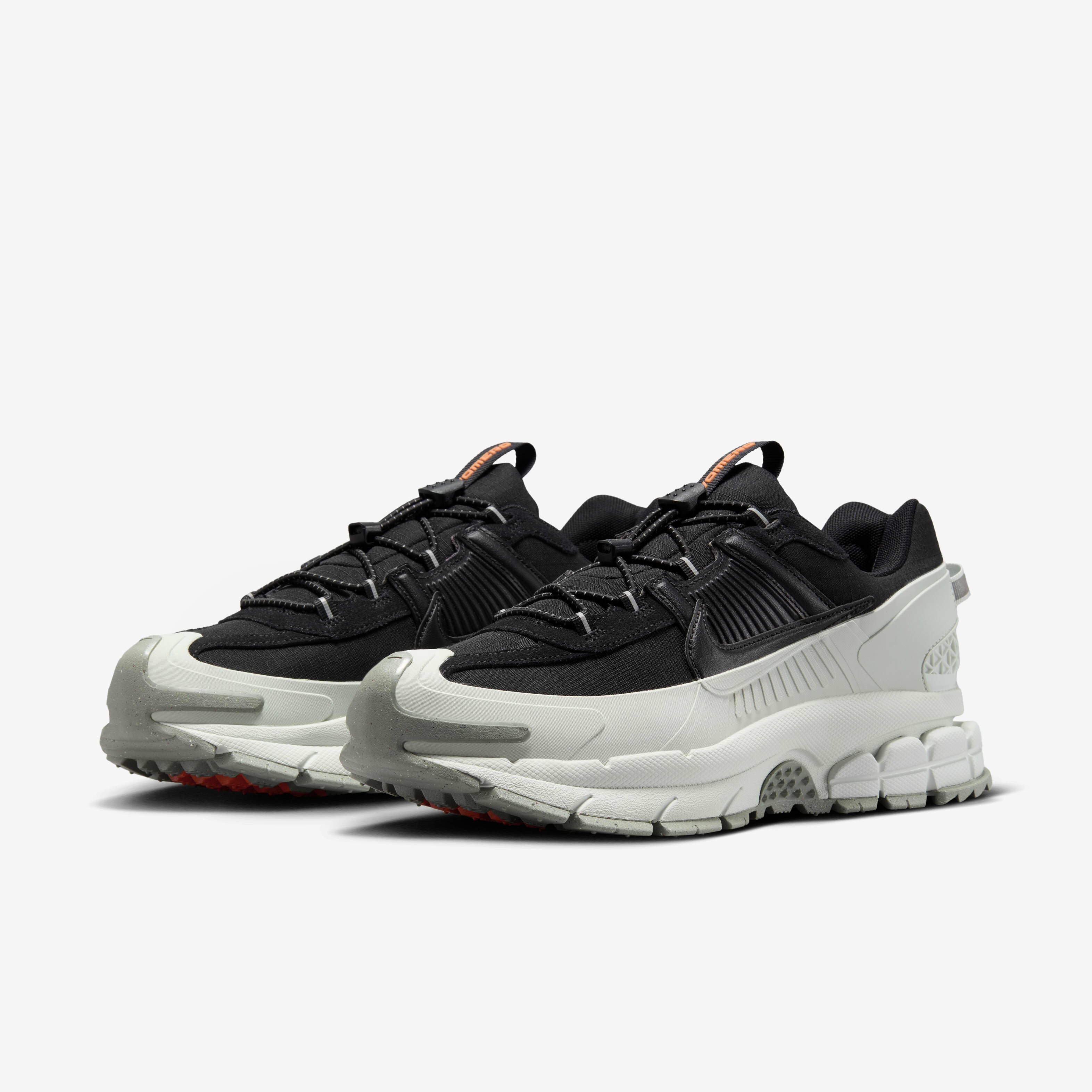 靴 NIKE ZOOM VOMERO ROAM 26cm Nike Zoom Vomero Roam Men's Winterized Shoes. Nike ID