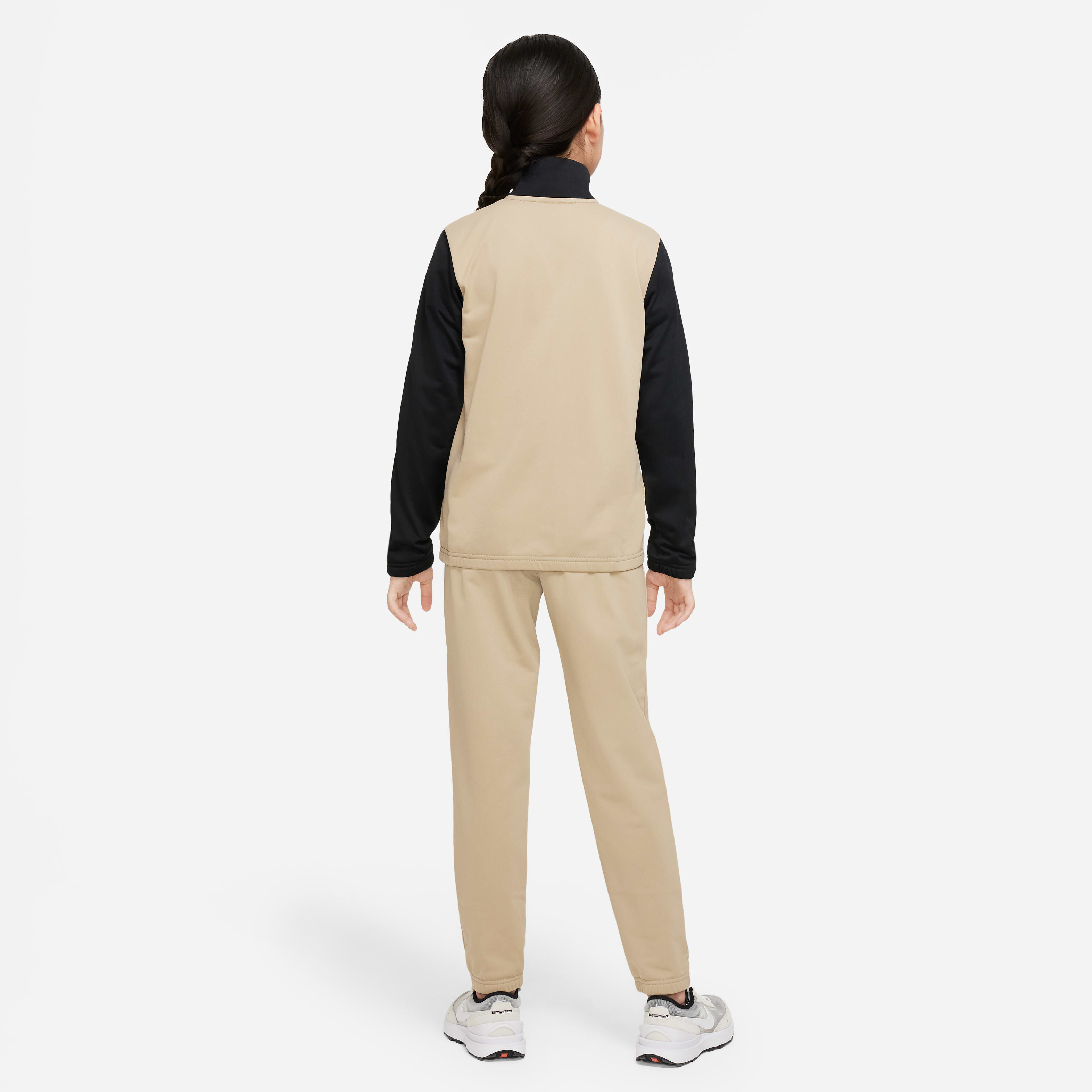 نايكي سبورتسوير image number 1