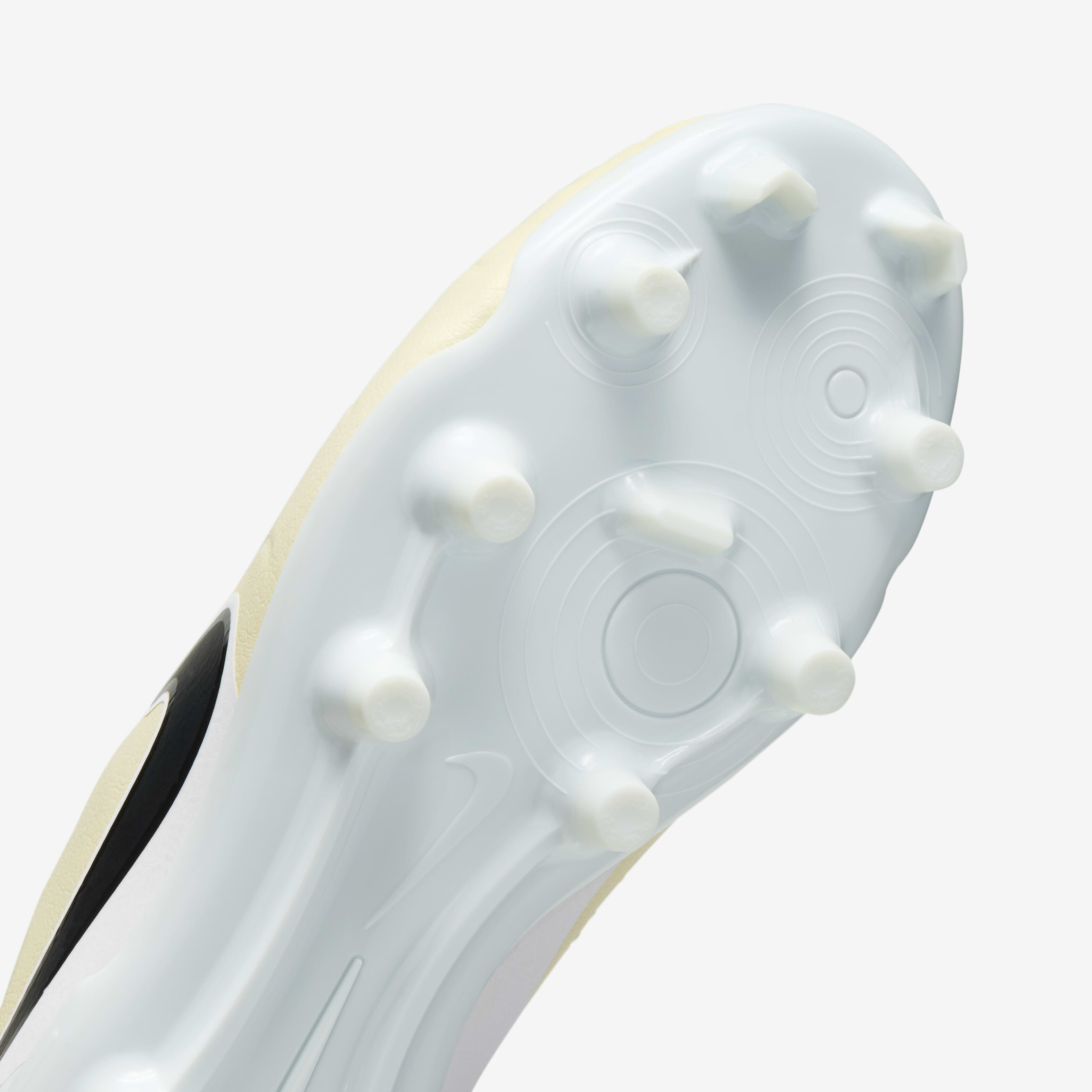 Nike Jr. Tiempo Legend 10 Academy image number 6