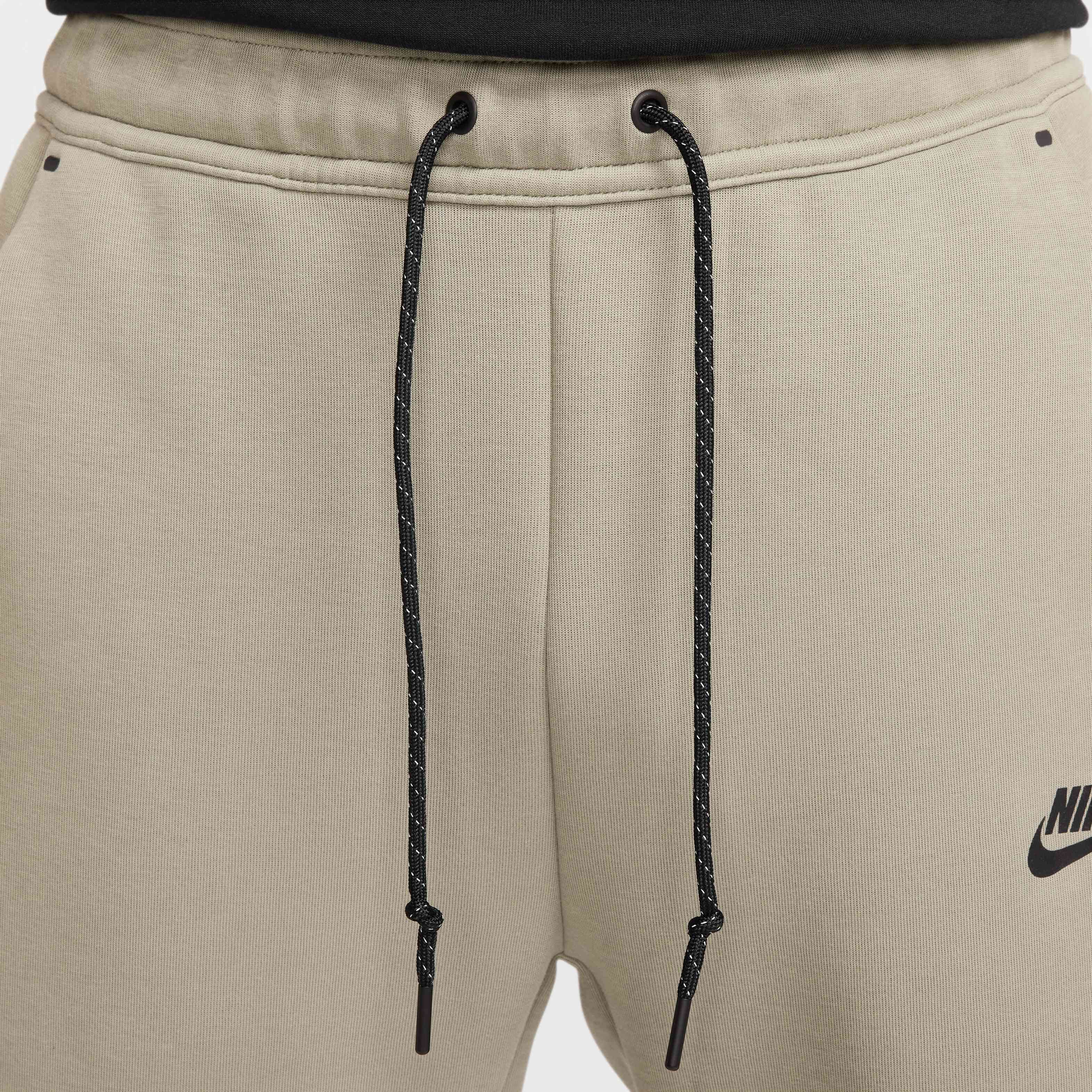 Nike Tech image number 2