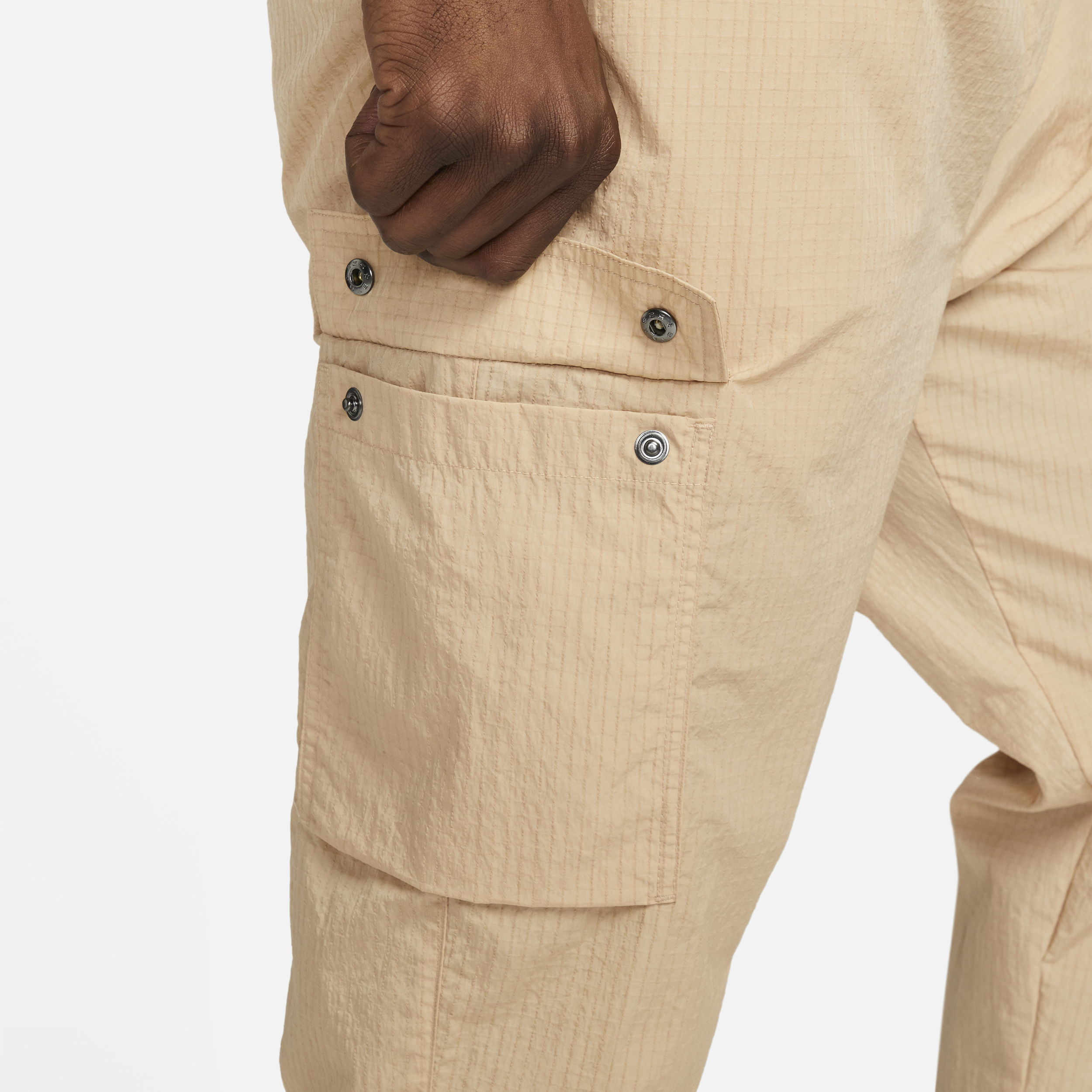 nike sportswear repeat men's woven trousers
