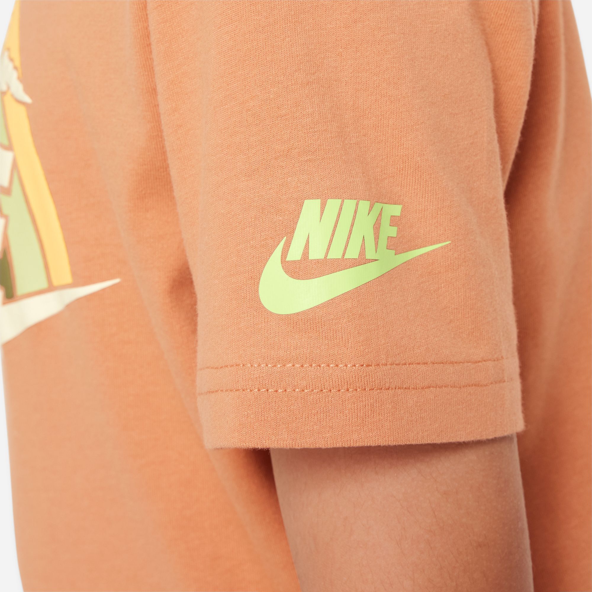 تيشيرت نايكي ويلدرنس فوتورا image number 2