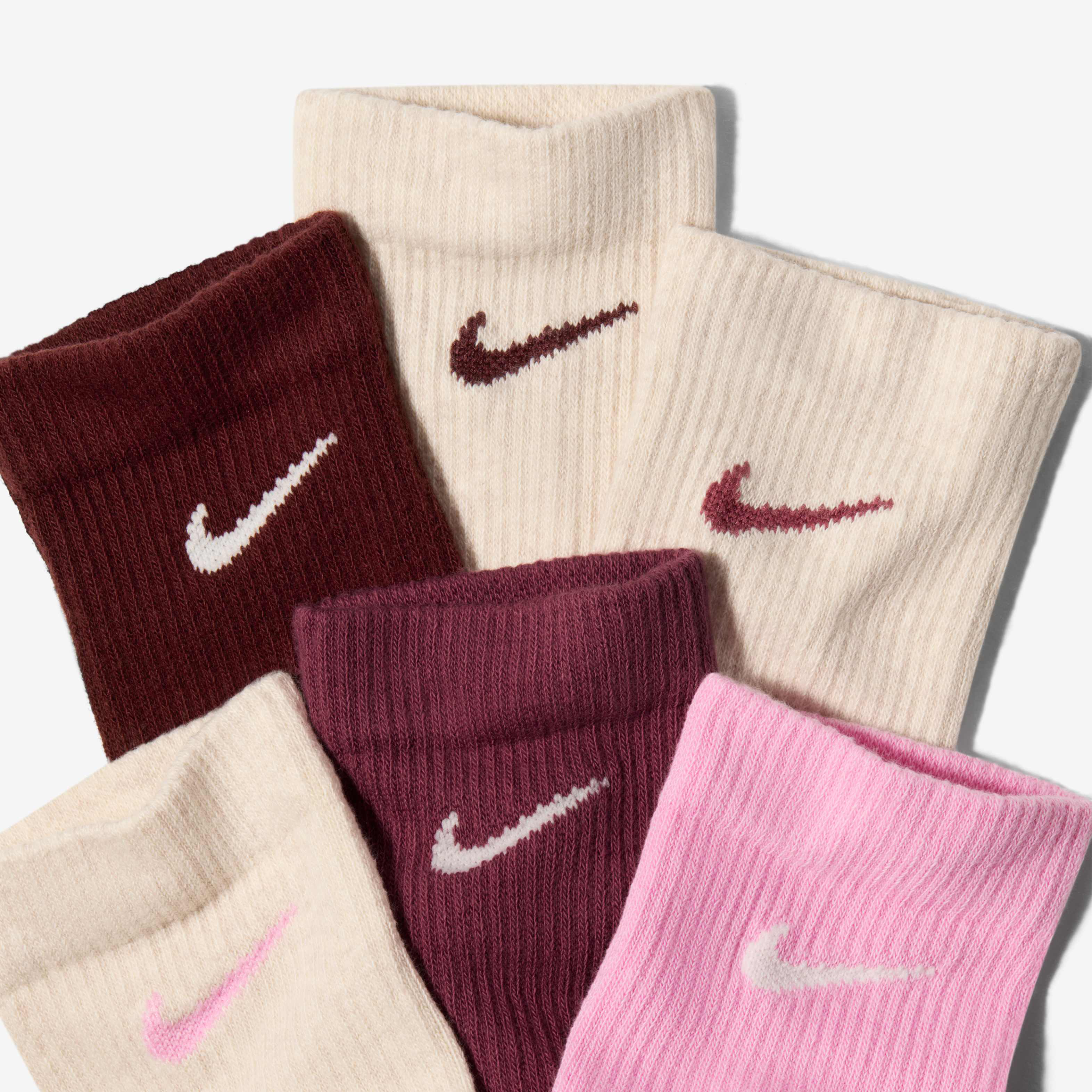 Nike Everyday Elevated image number 1