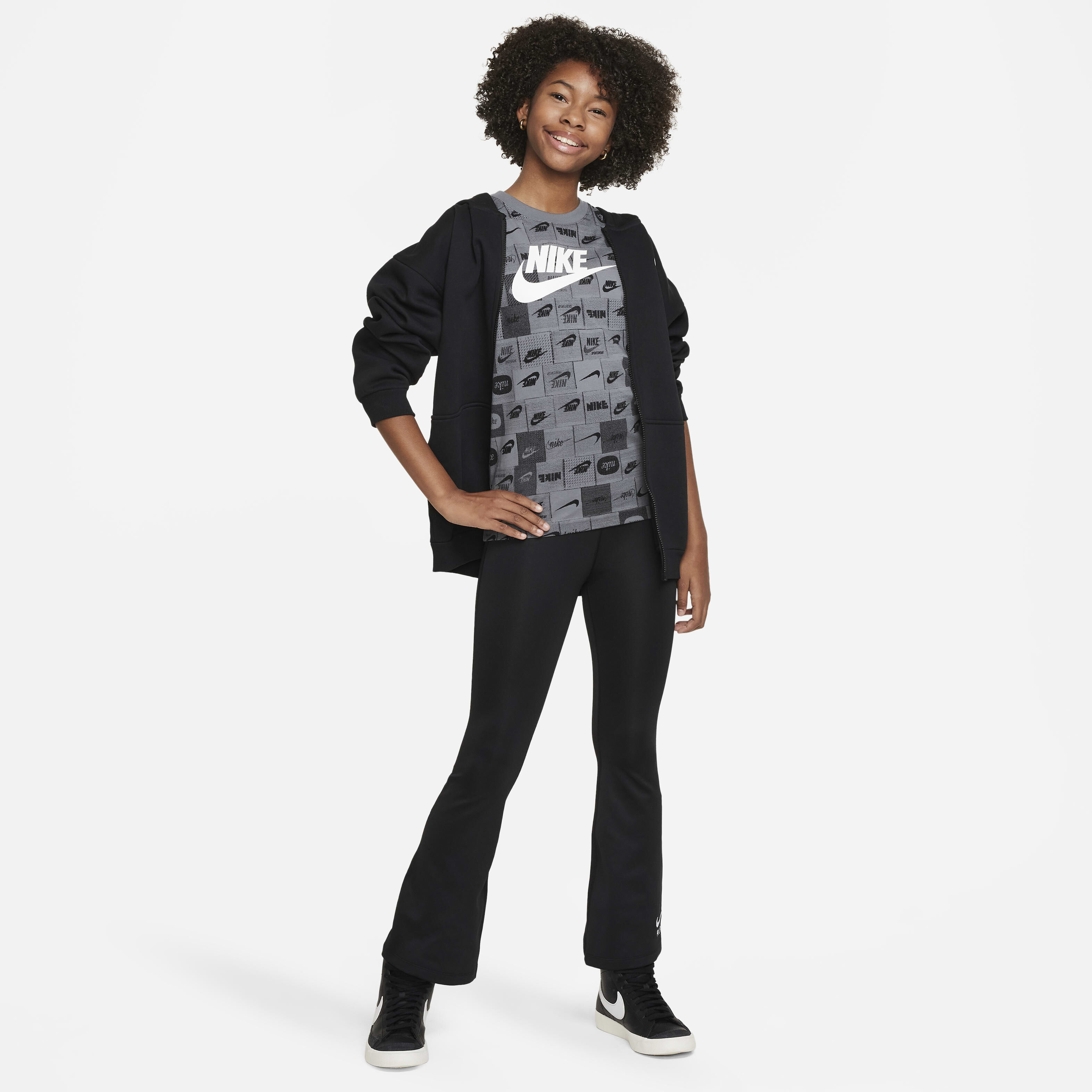 Nike Sportswear image number 3