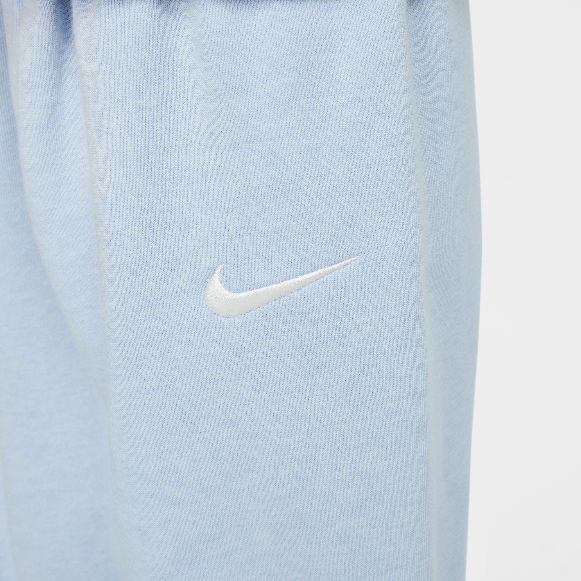 Nike Essentials image number 2