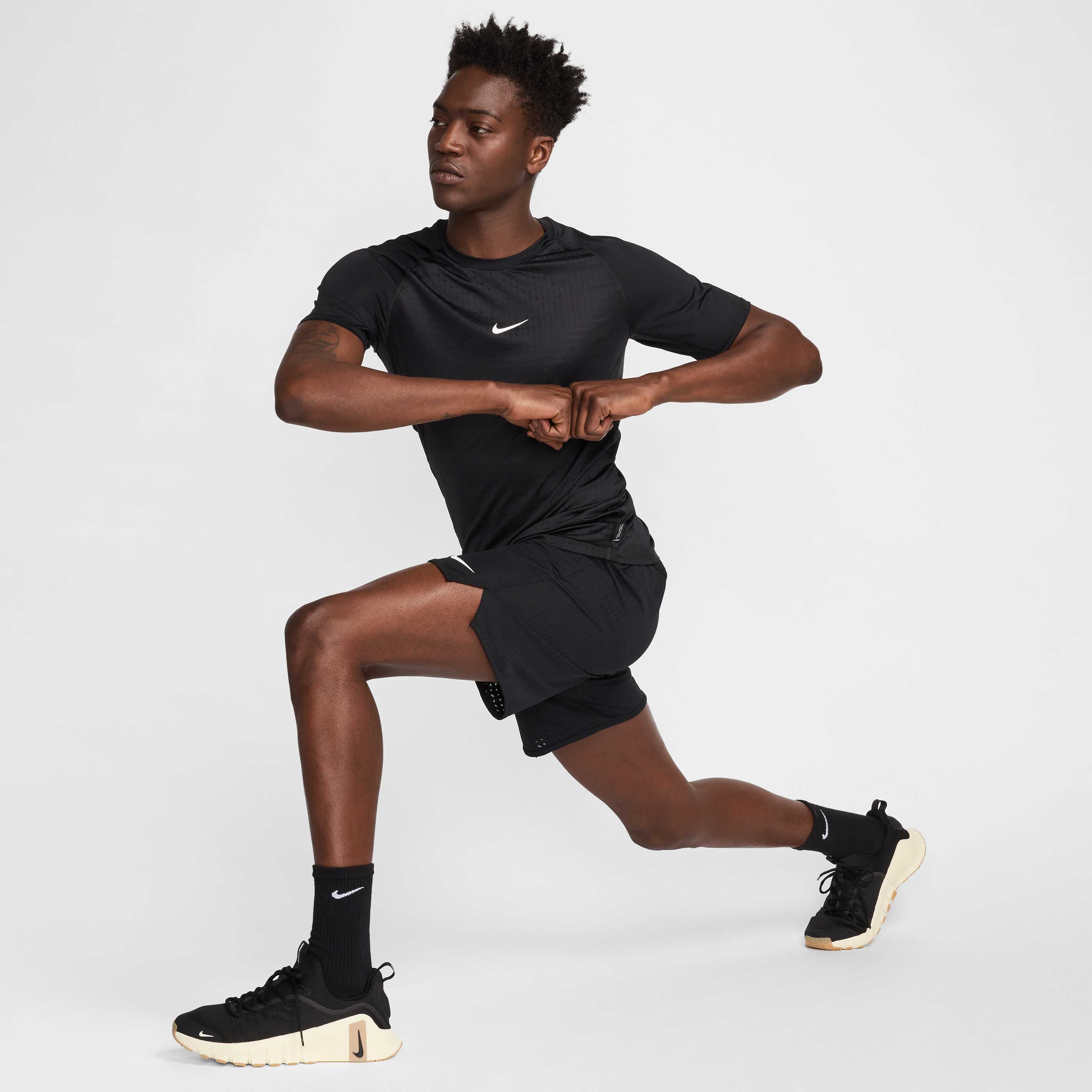 Nike Pro Breathe image number 4