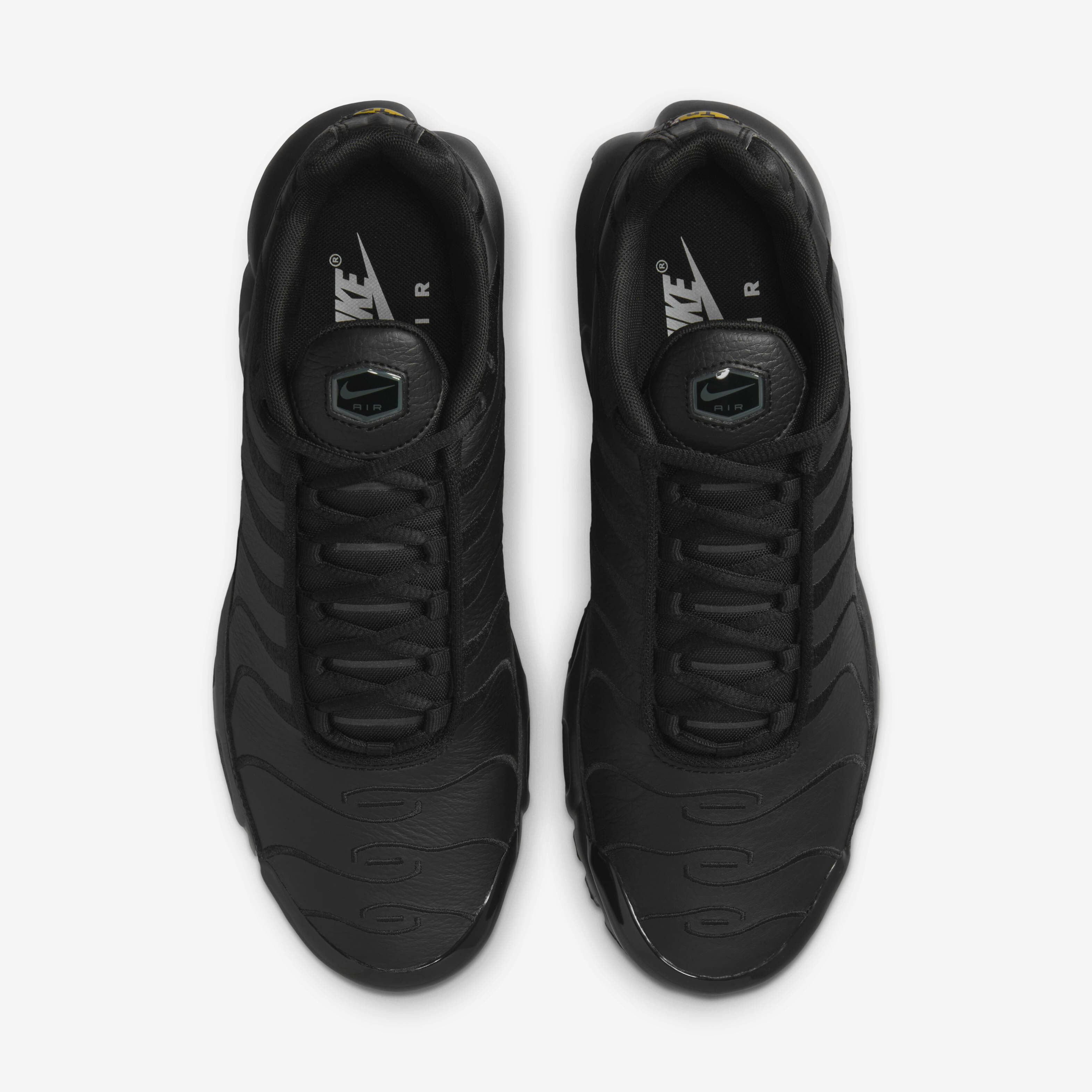 Nike Air Max Plus image number 3