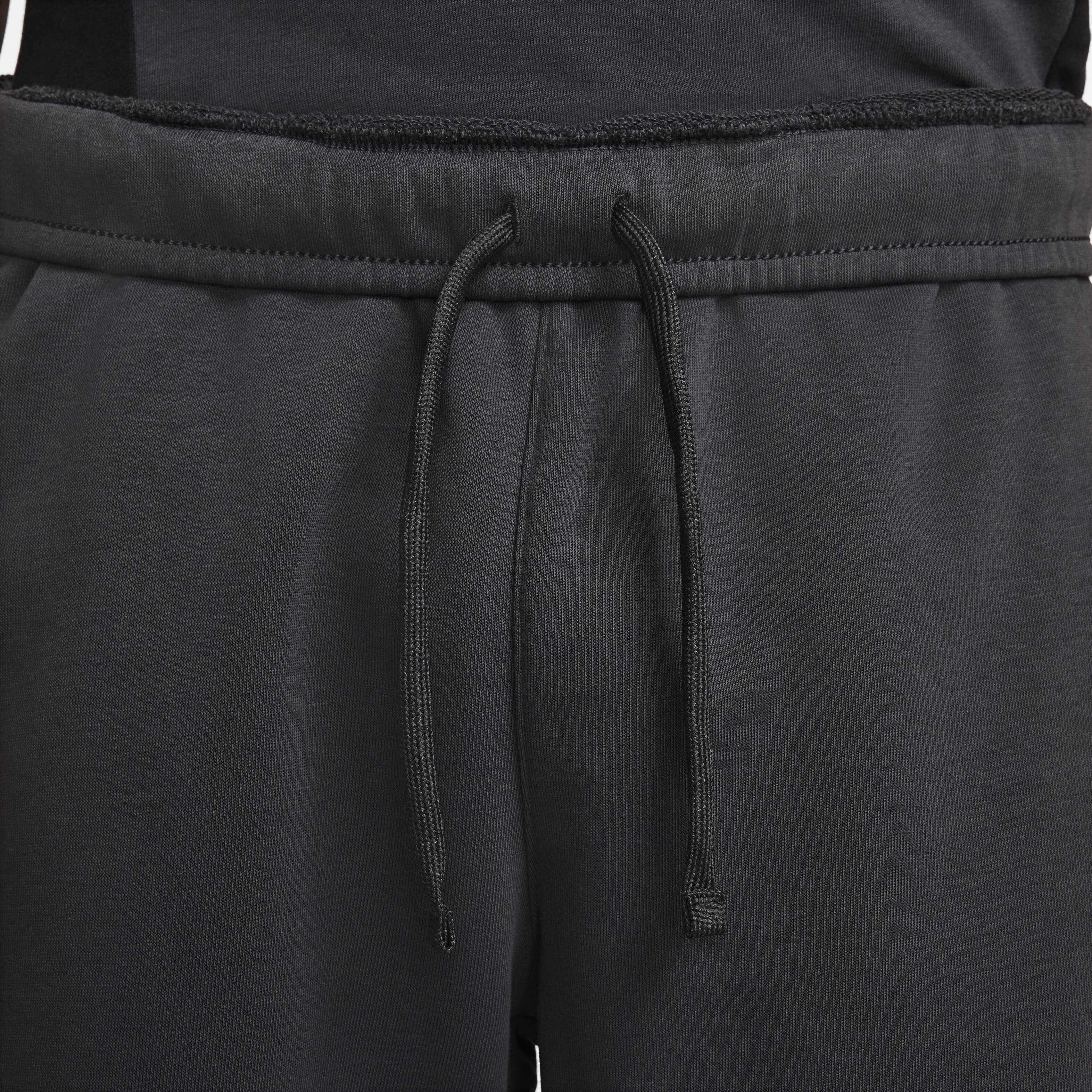 Nike black jogger shorts hotsell