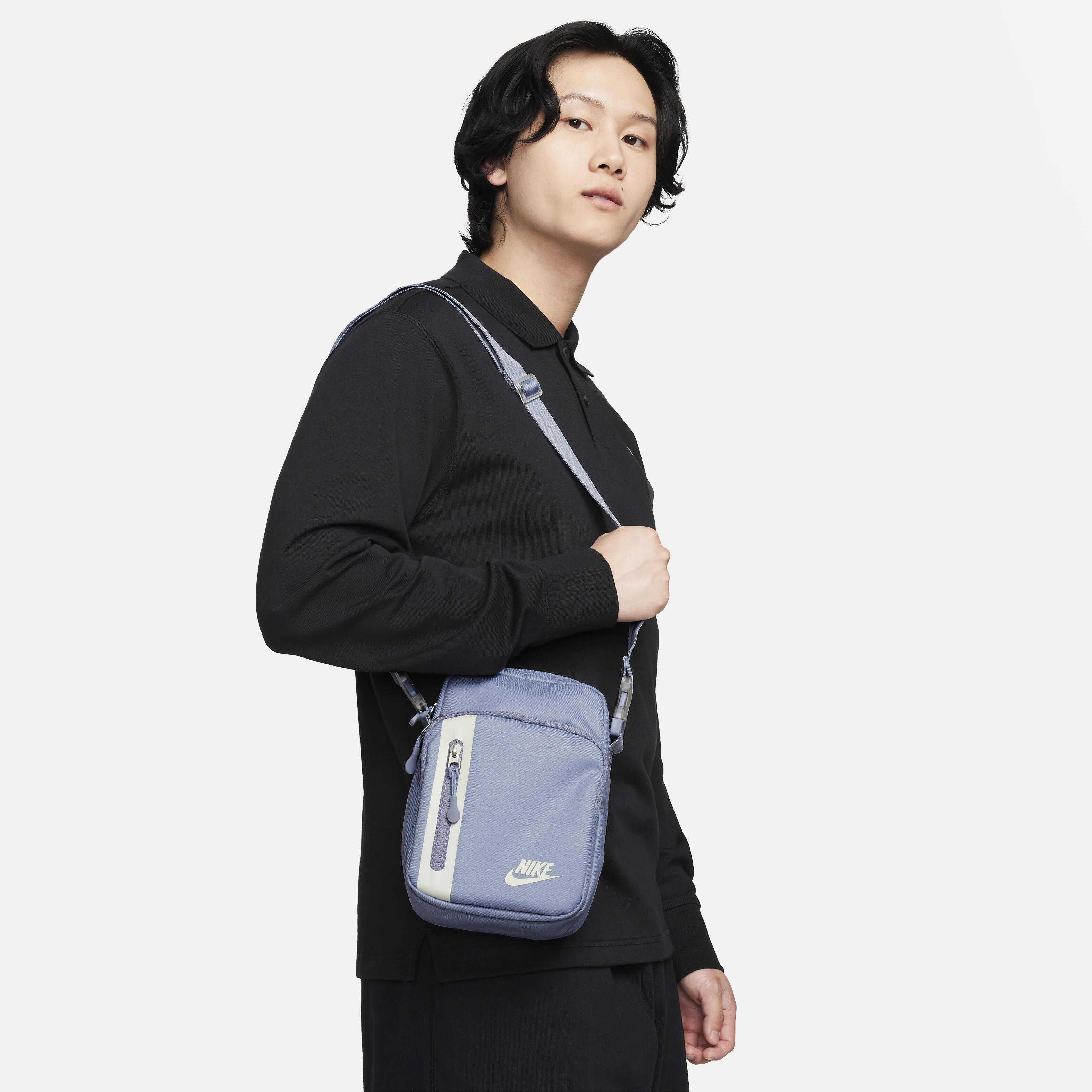 Shop Nike Crossbody Bags for Men Online in UAE Stylish Nike Bags