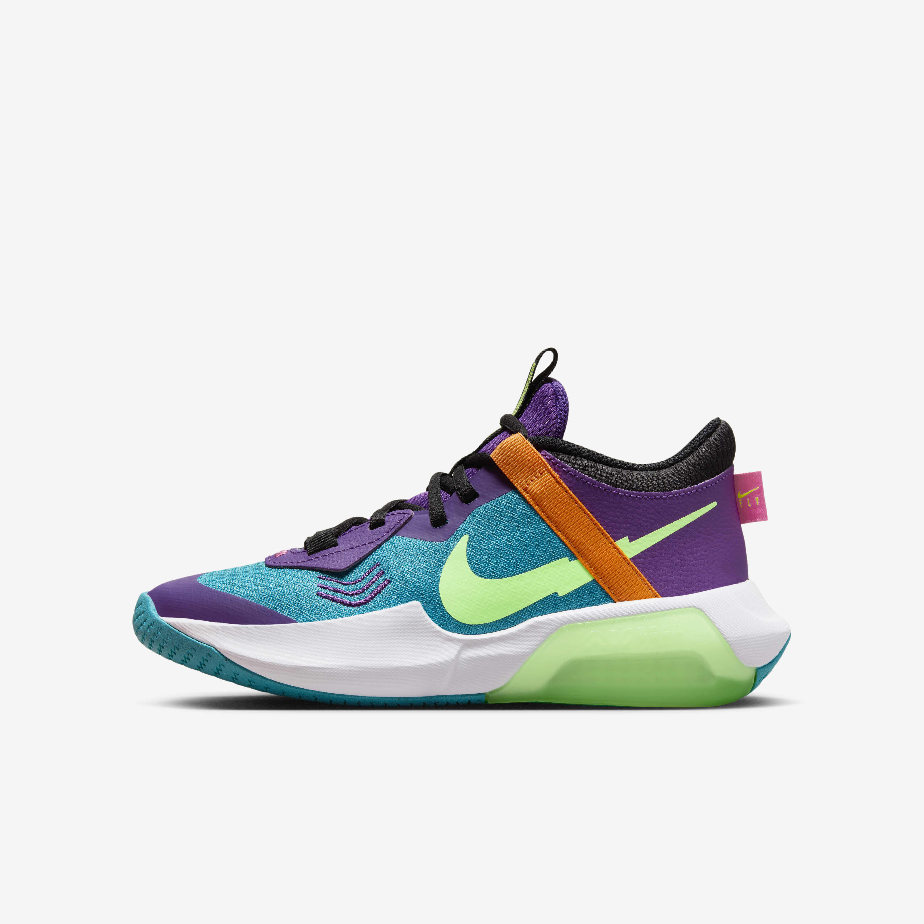 Nike crossover shoes new arrivals