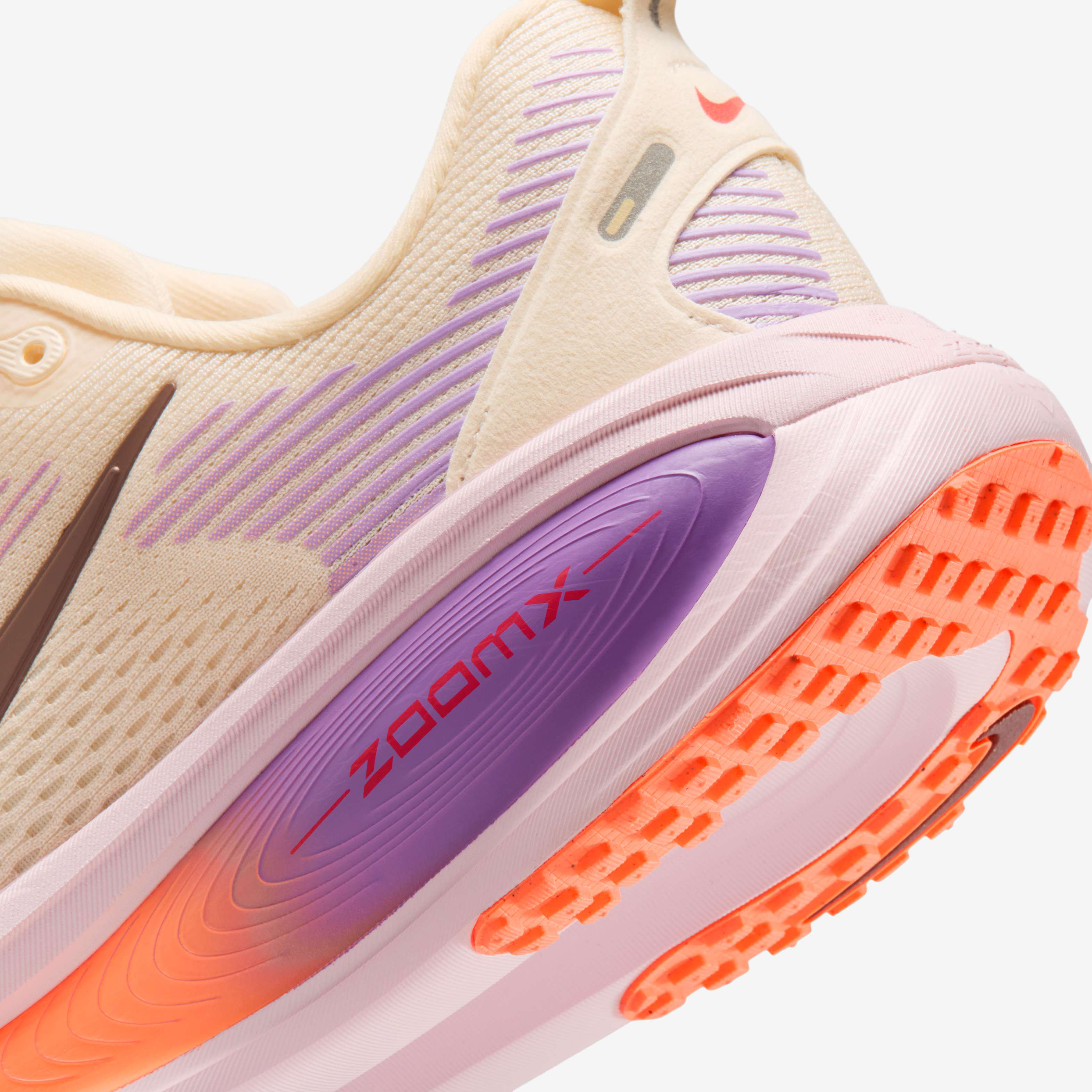 Nike Vomero 18 image number 7