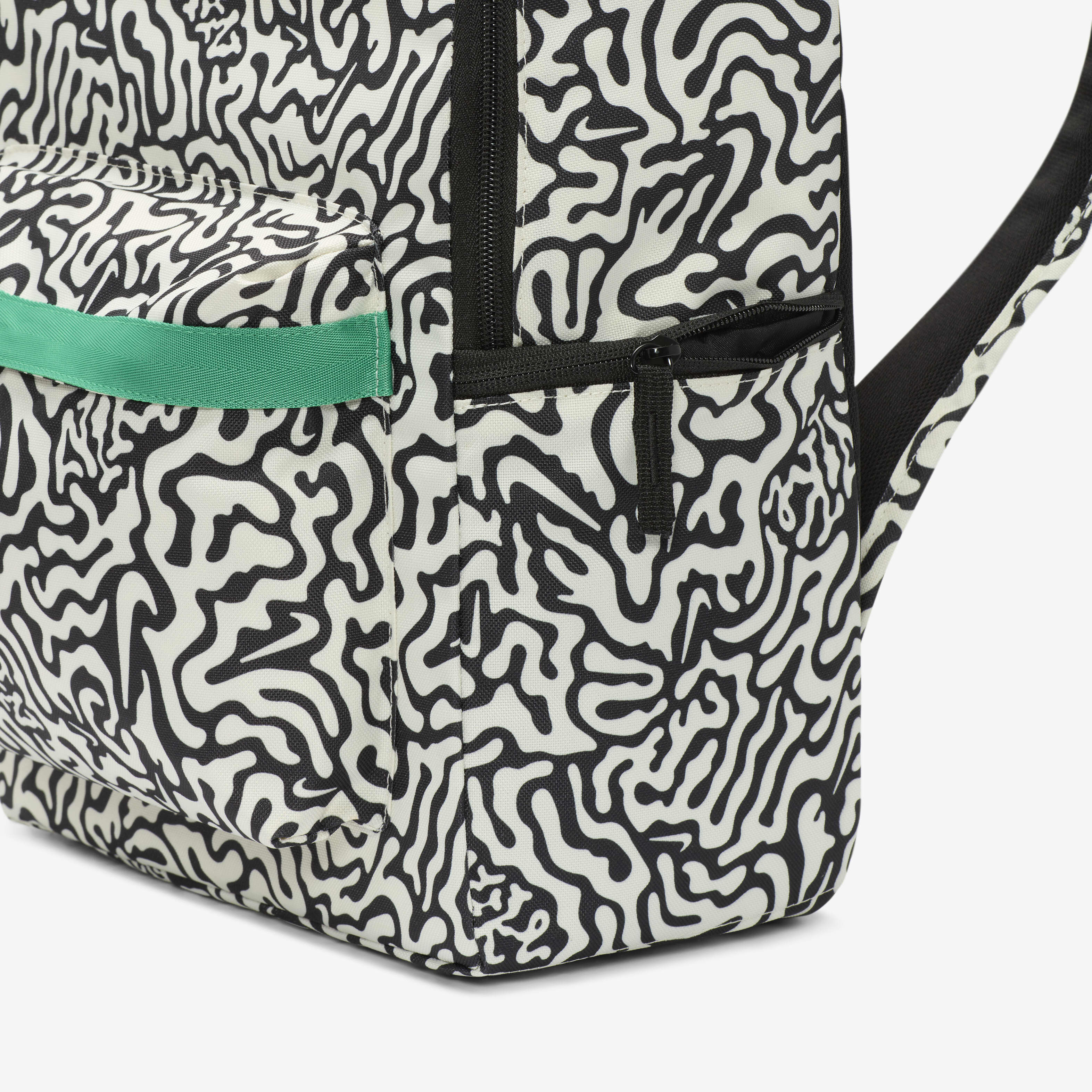 Nike Heritage image number 6