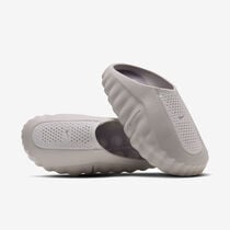 Nike Mind 001
