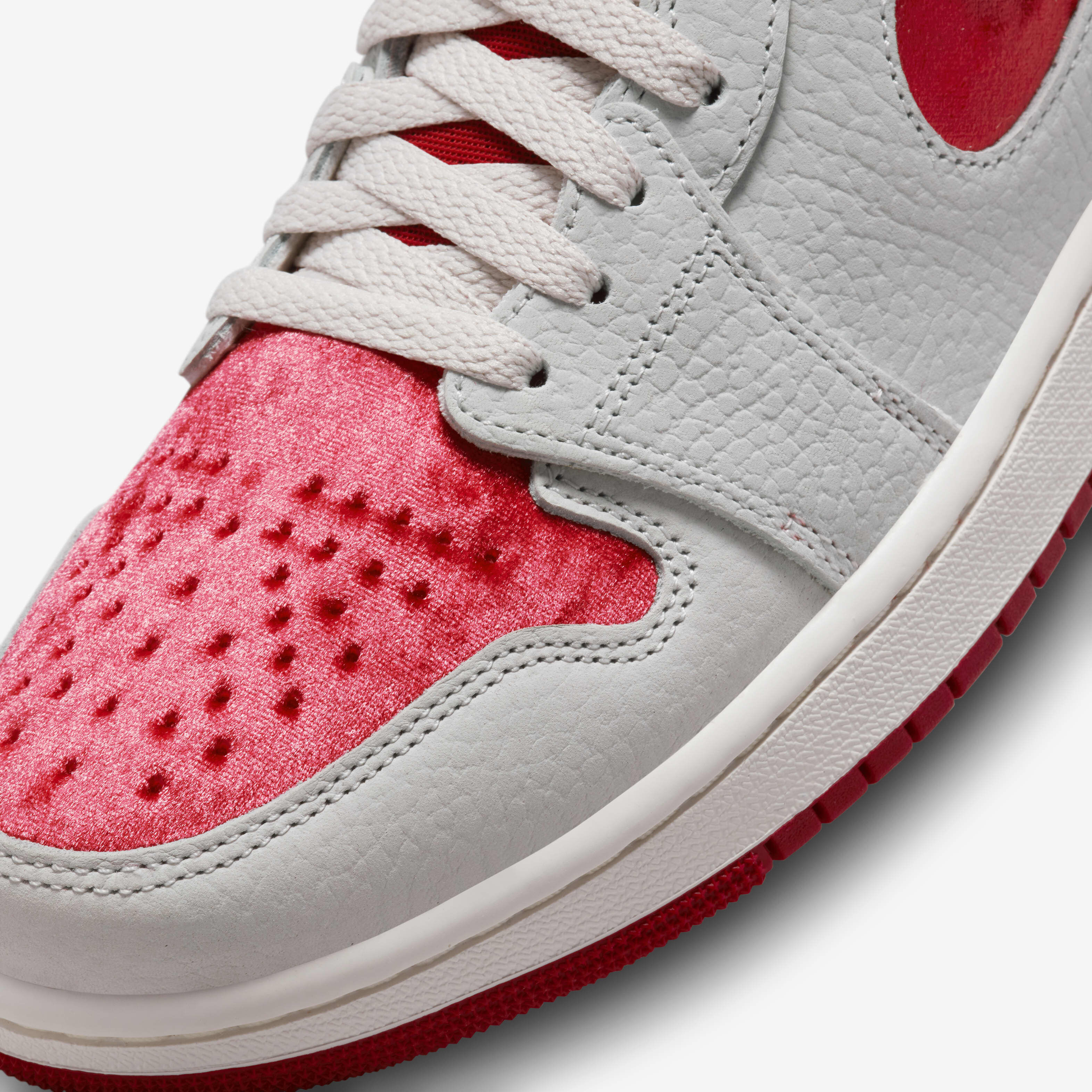 Air Jordan 1 Zoom CMFT 2 'Valentines Day' image number 6