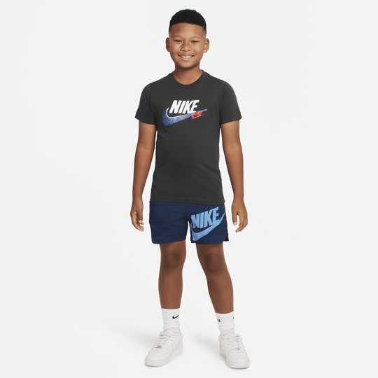 Shop Sportswear Standard Issue Older Kids' (Boys') T-Shirt | Nike UAE