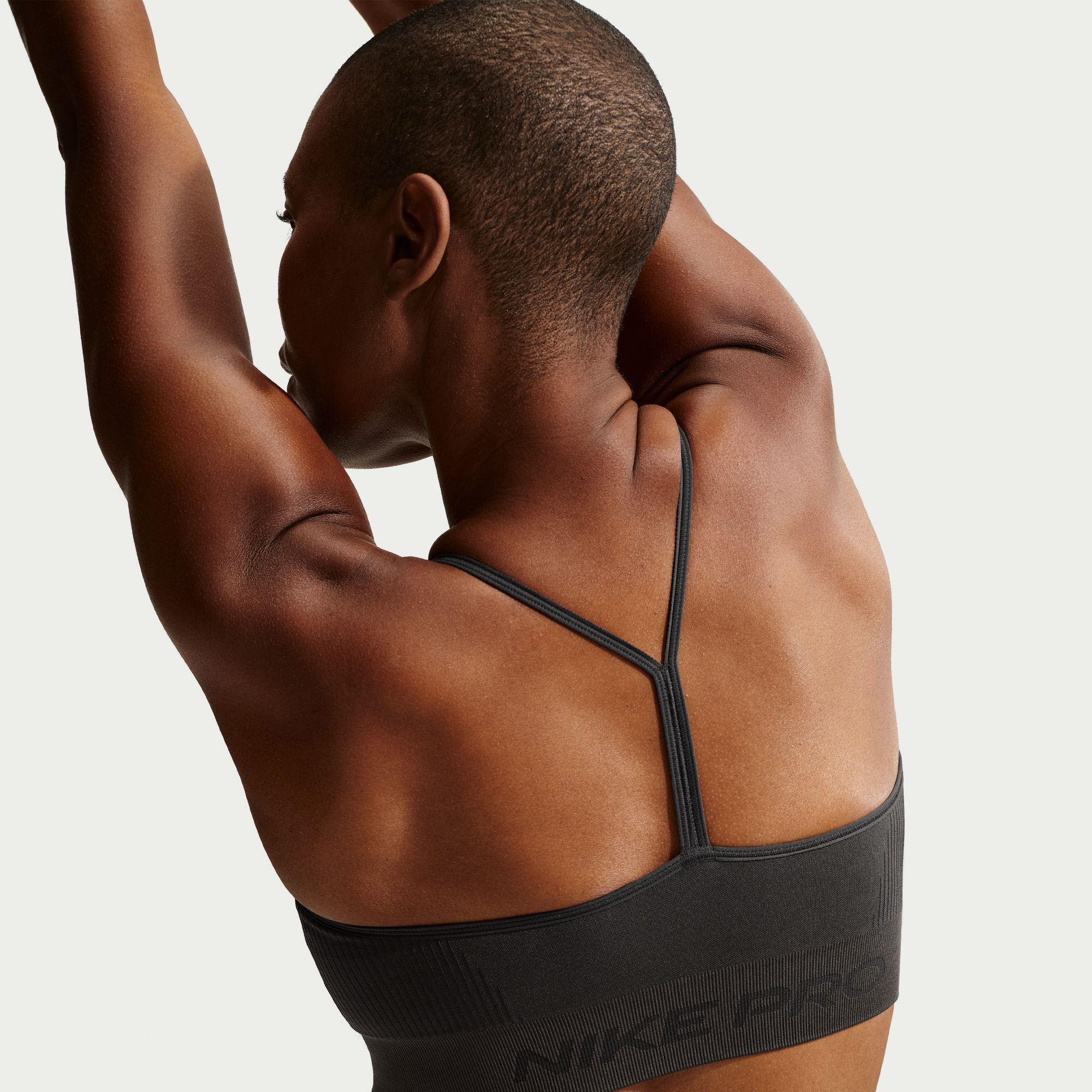 نايكي برو سيمليس image number 2