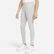 Nike Sportswear Favourites