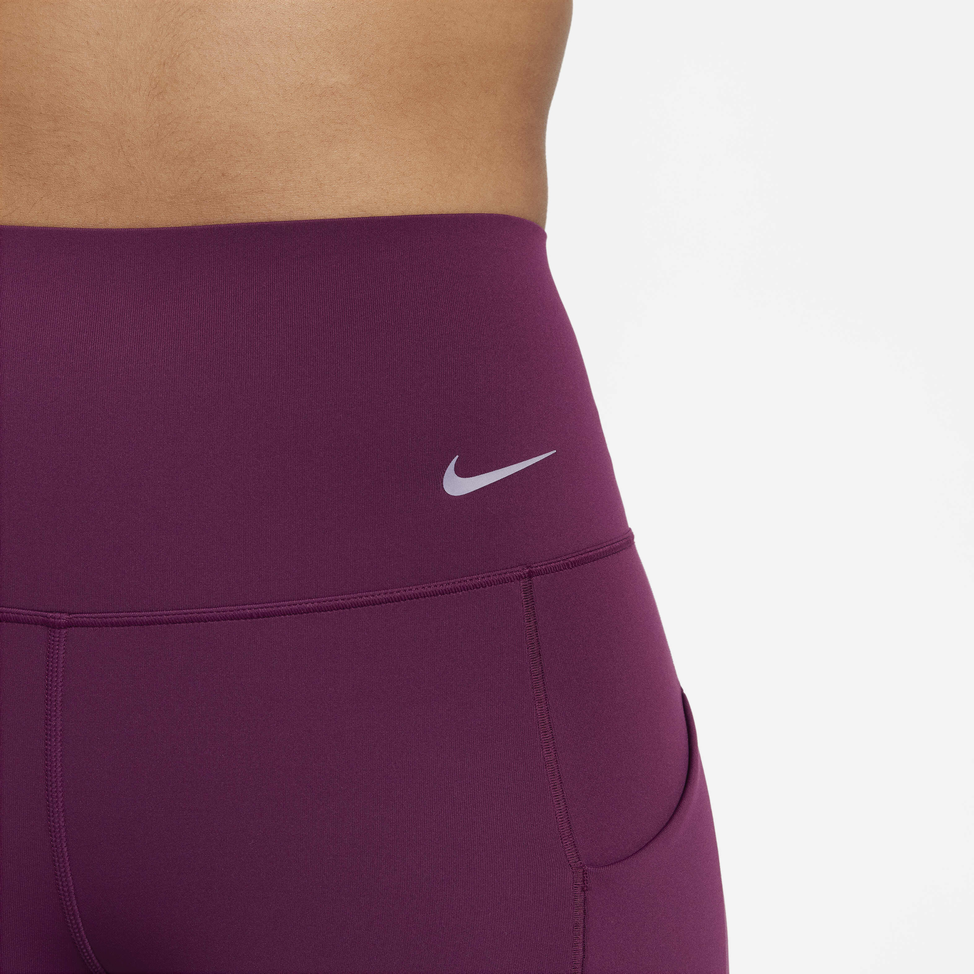 نايكي يونيفيرسا image number 4