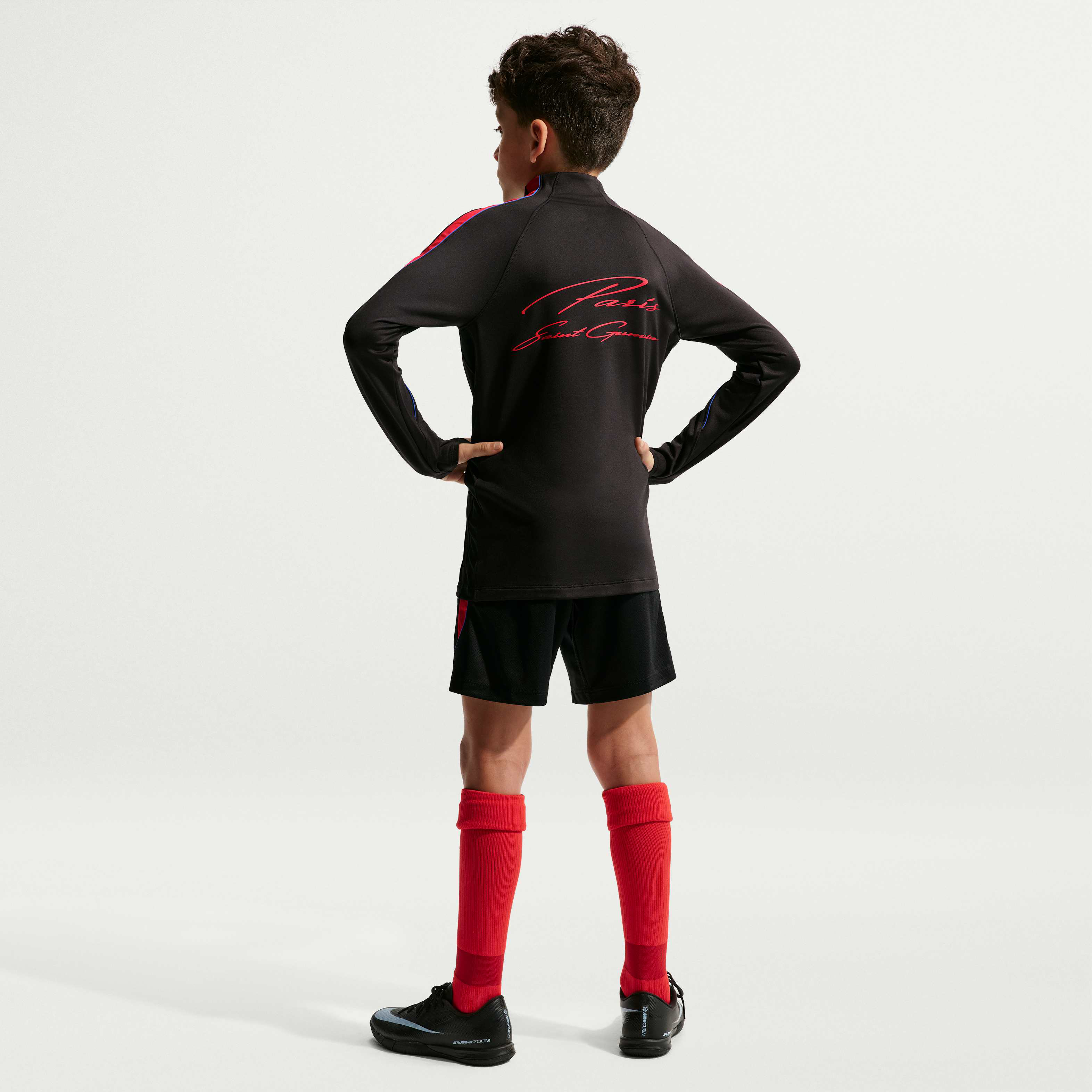 Paris Saint-Germain Strike image number 5