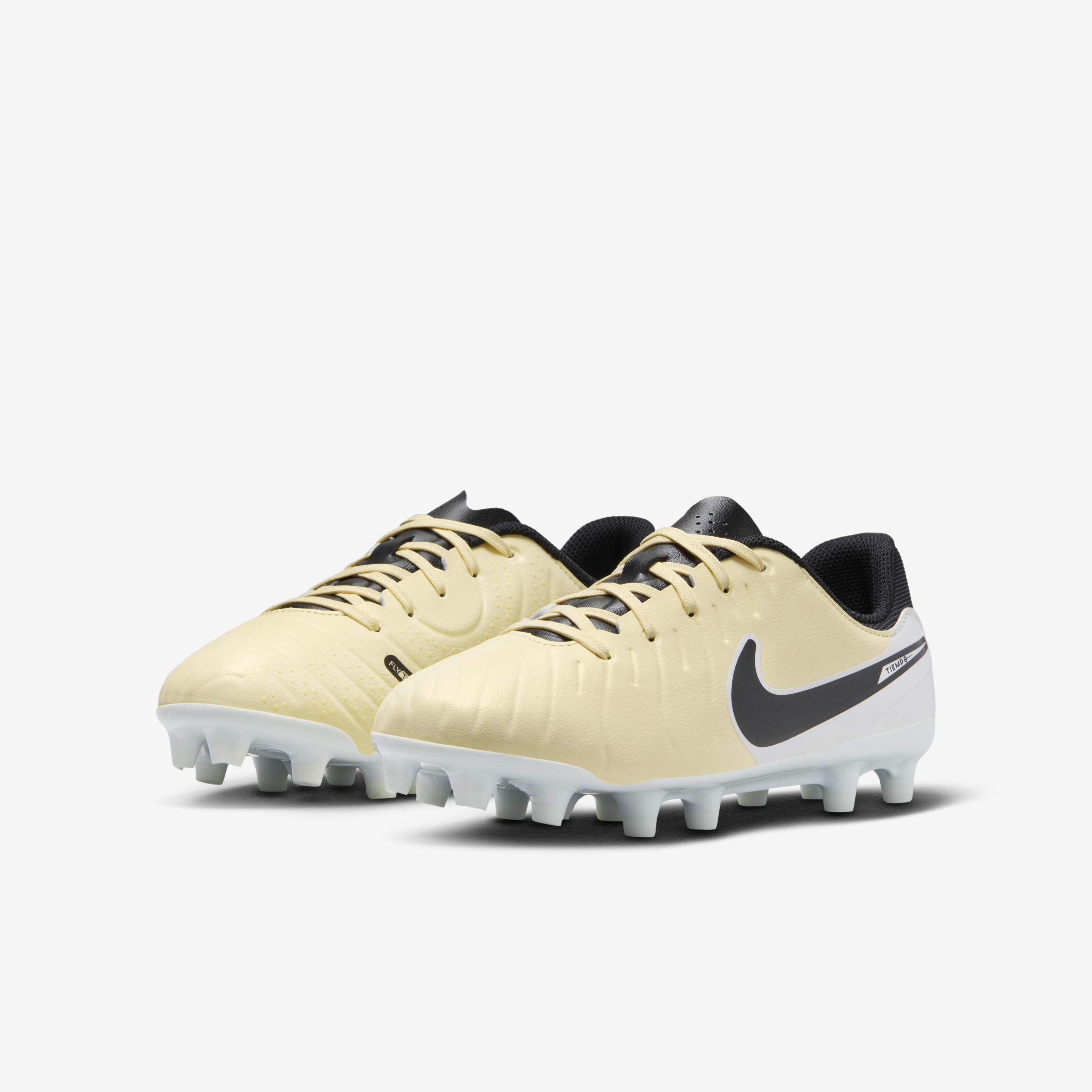 Nike Jr. Tiempo Legend 10 Academy image number 4