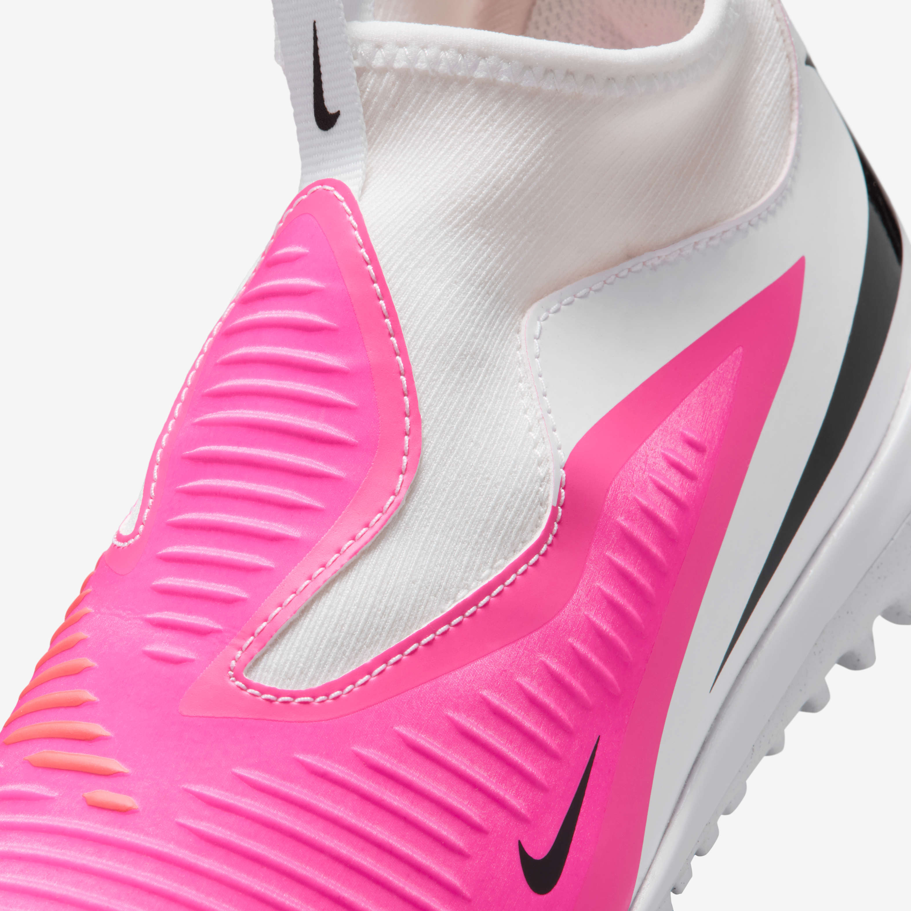 Nike Jr. Phantom 6 High Academy image number 16