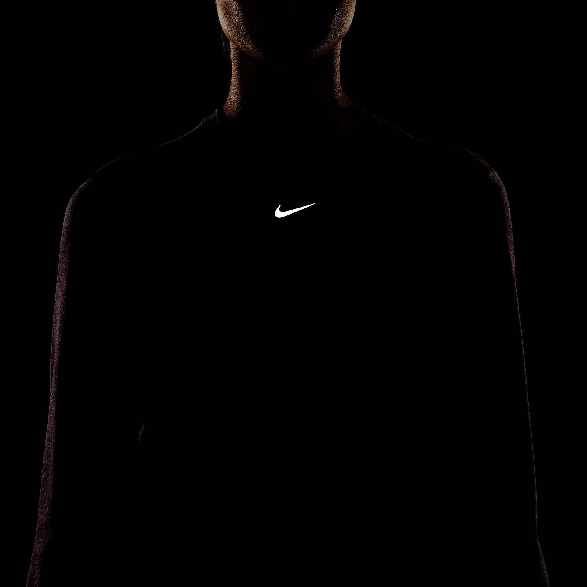 Nike Dri-FIT Swift UV image number 2