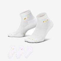 Nike Everyday Elevated