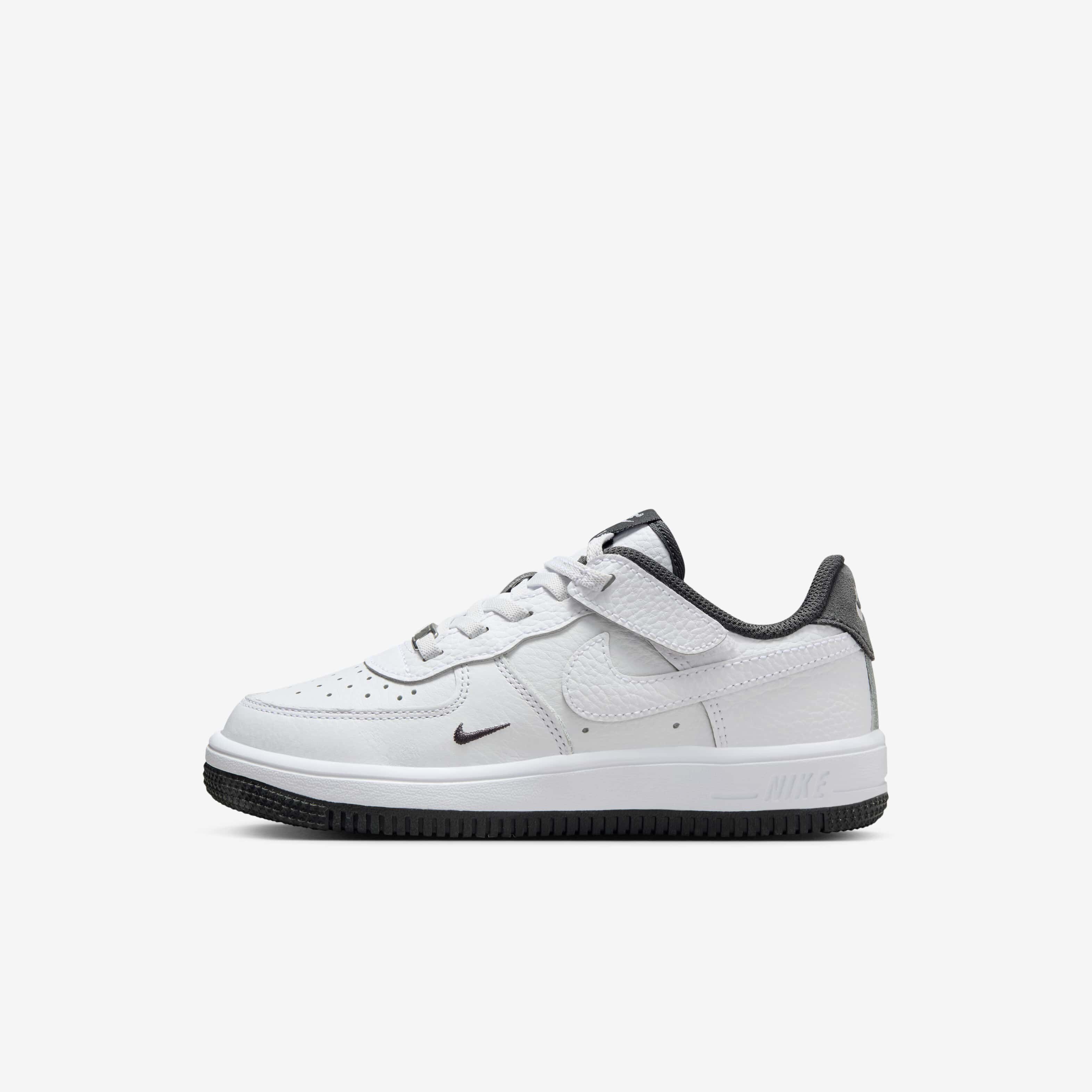 Nike Force 1 Low LV8 EasyOn image number 0