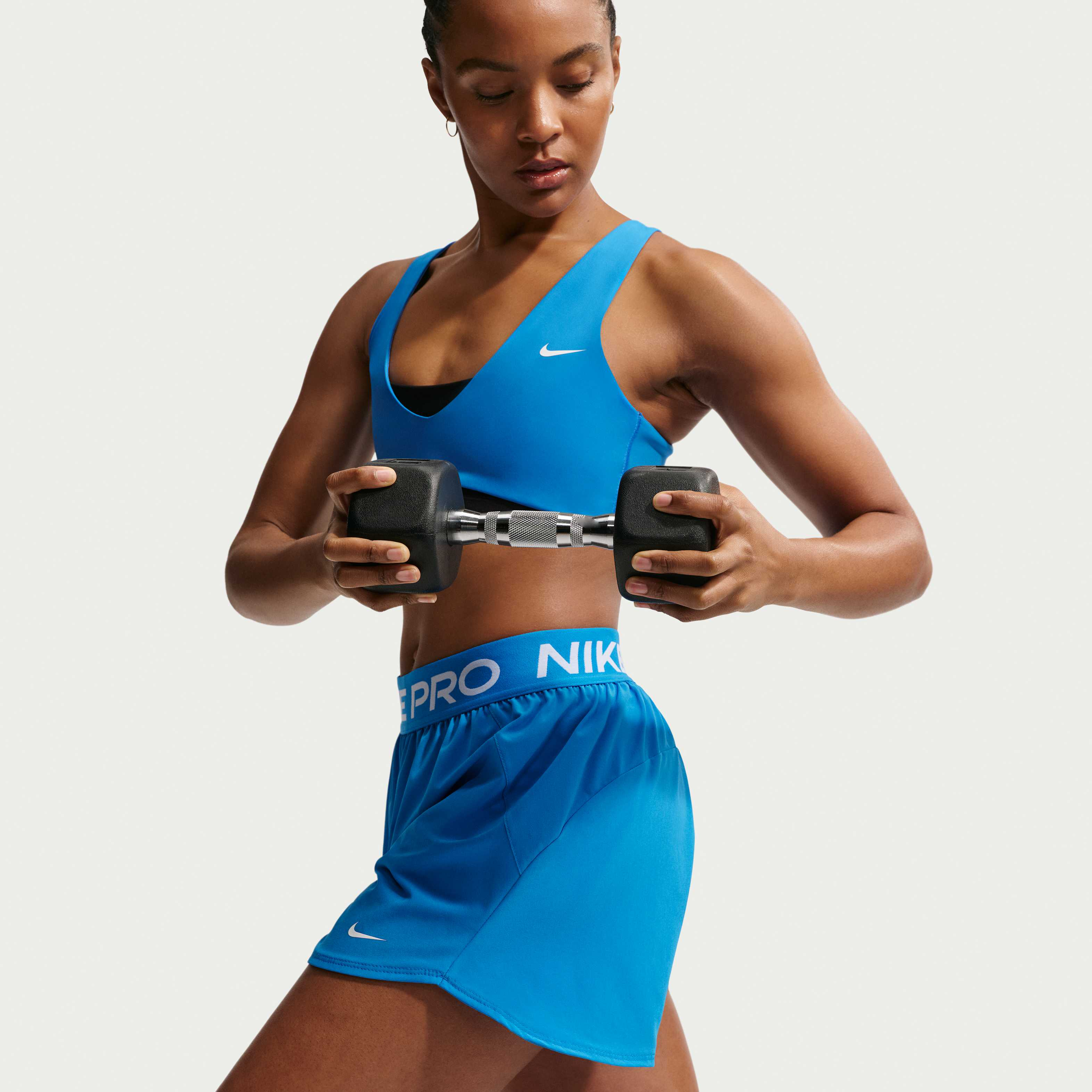 Nike Pro image number 3