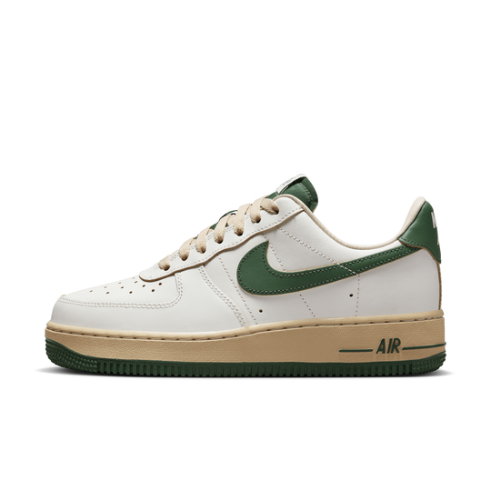 Nike air force 1 07 lv8 utility deals feminino