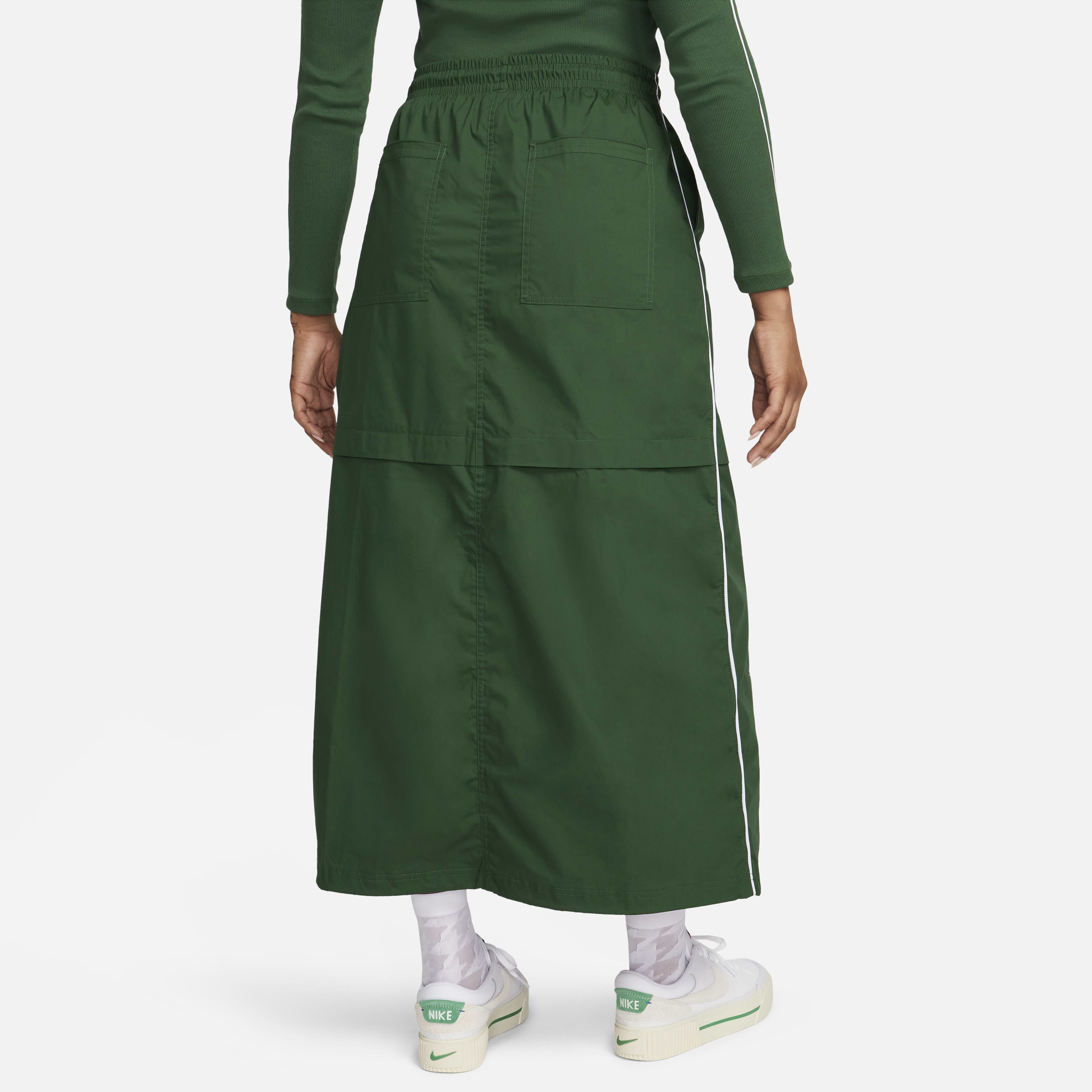 نايكي سبورتسوير image number 1