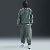 نايكي سولو سووش