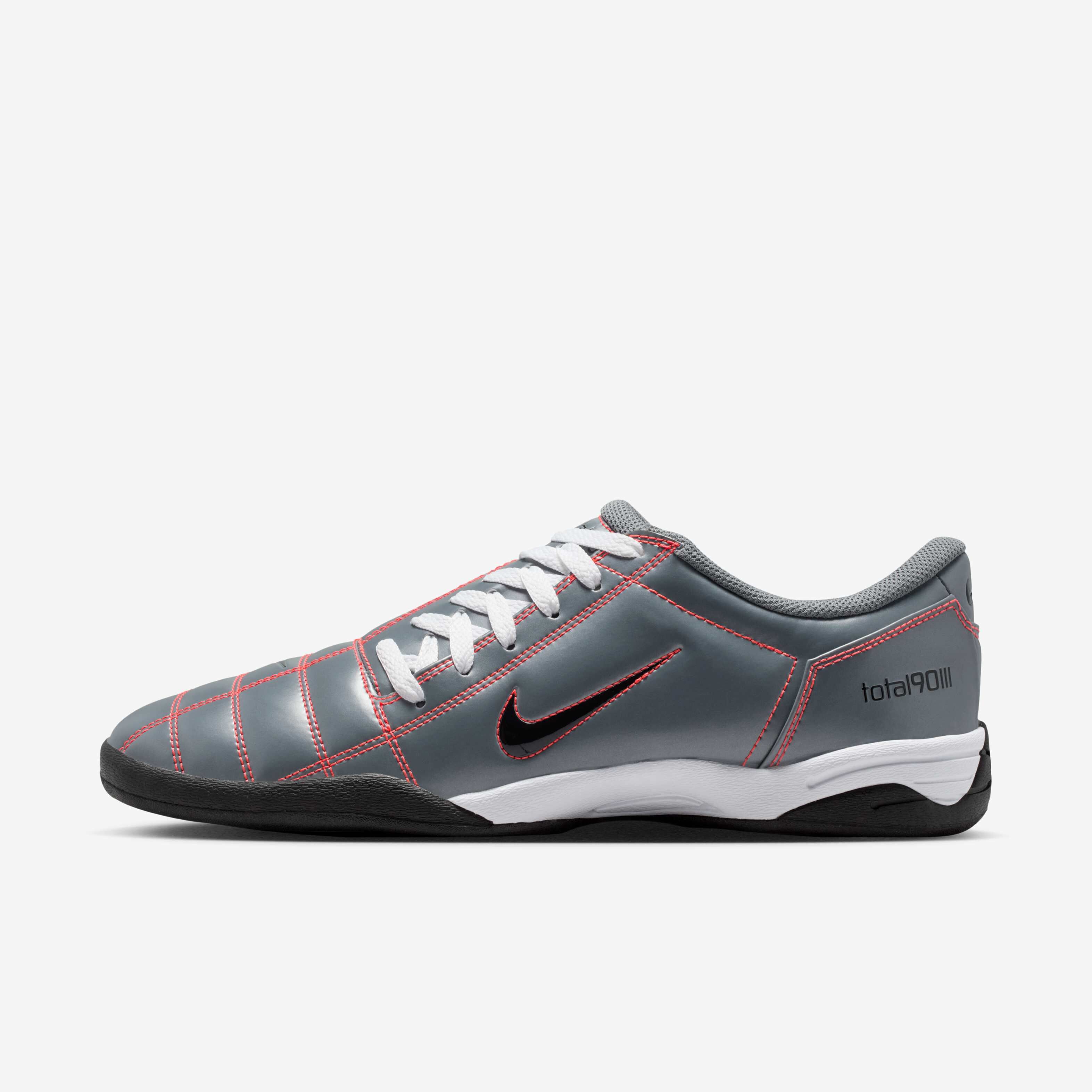 Nike Total 90 image number 0