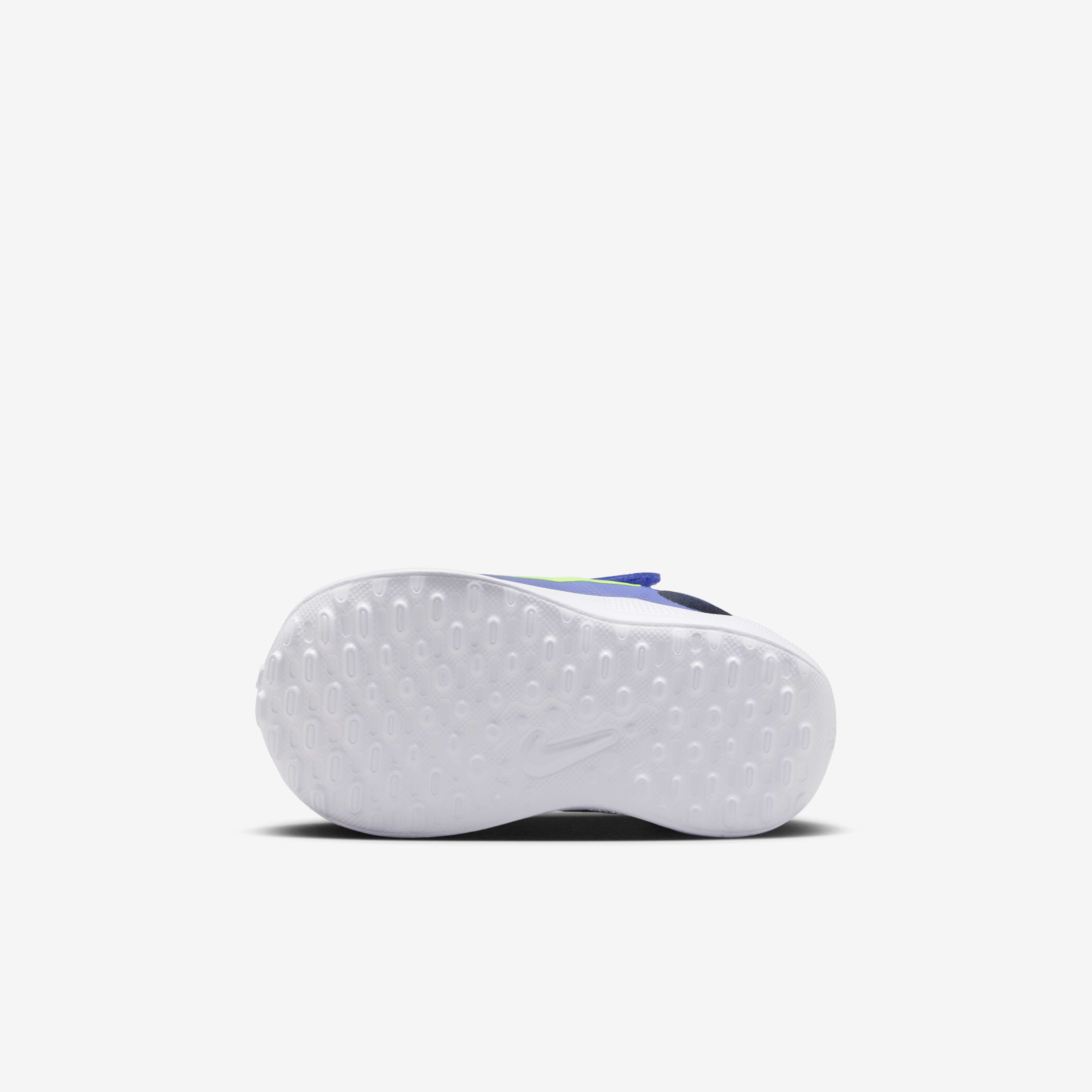 Nike Revolution 7 image number 1