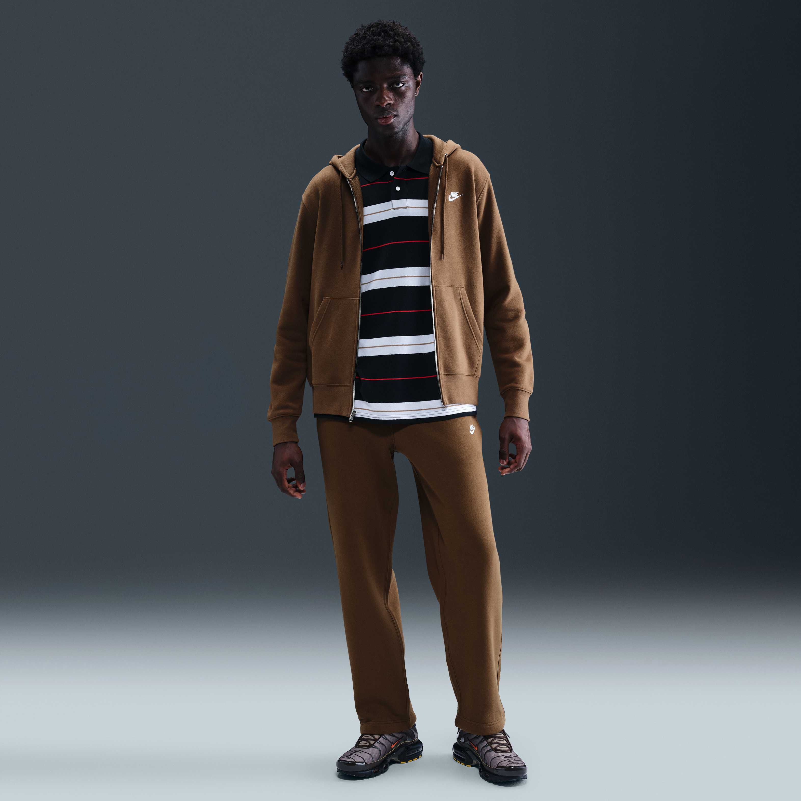 نايكي سبورتسوير كلوب image number 0