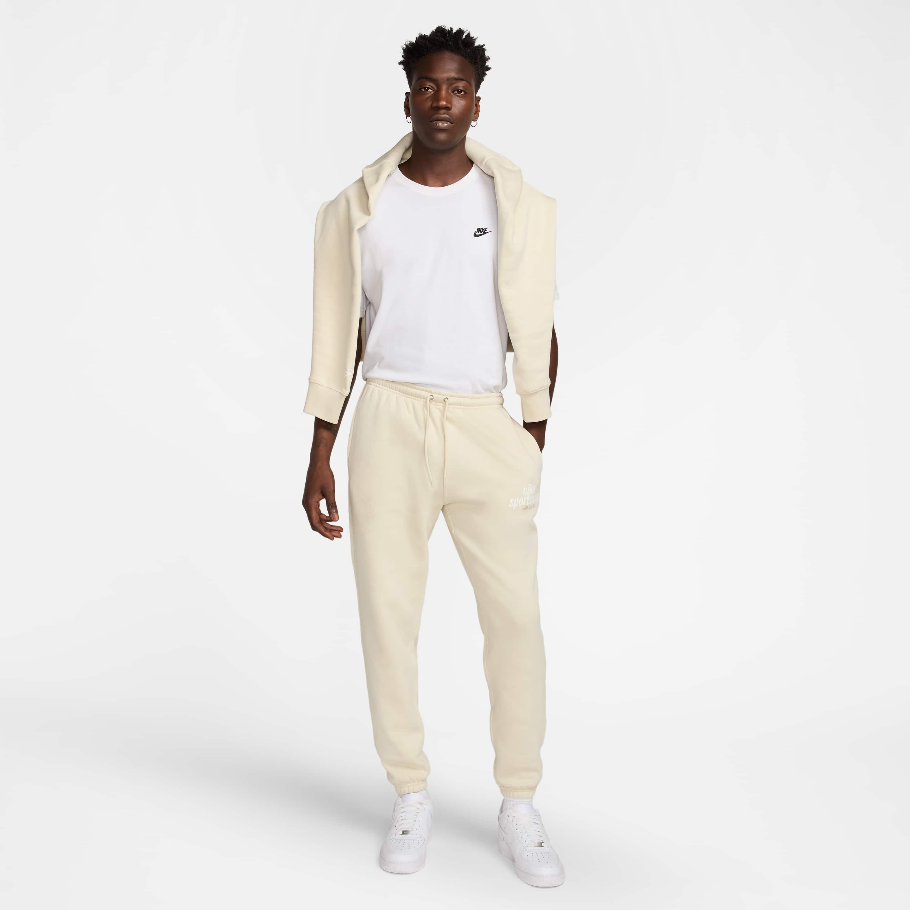 نايكي كلوب image number 4