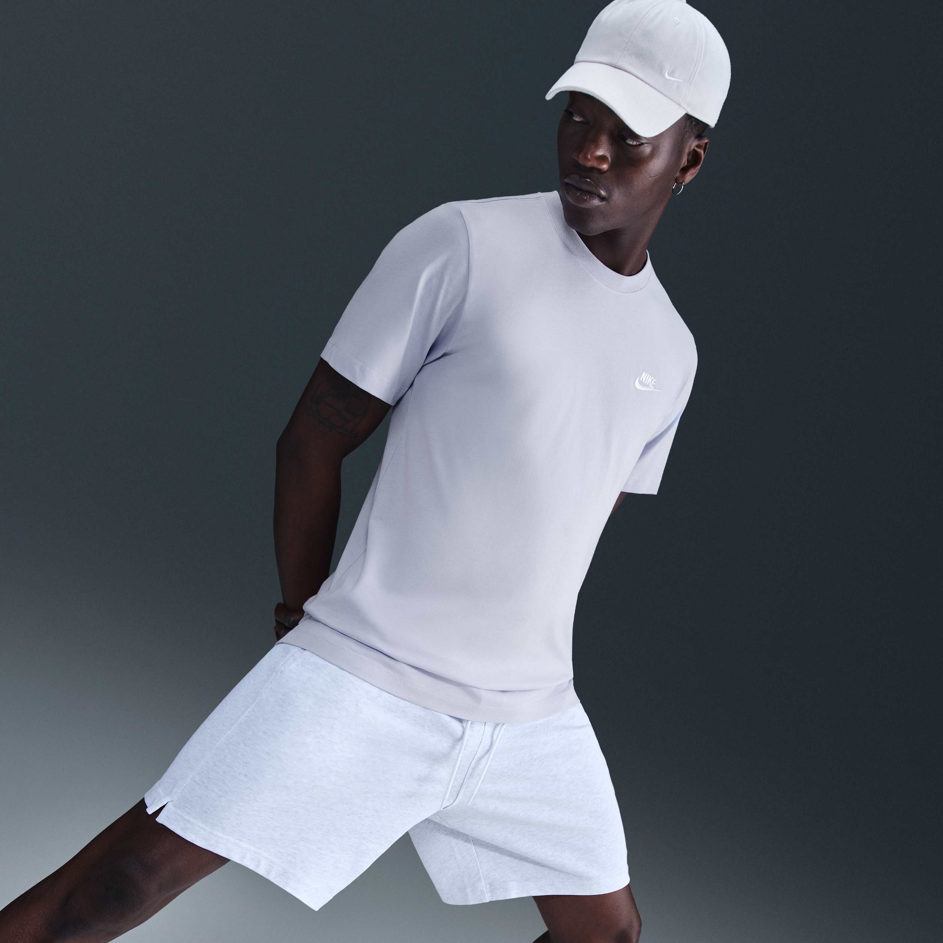 Nike Sportswear Club image number 2