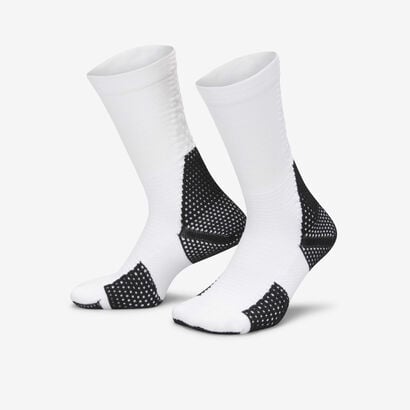 Shop Nike Accessories & Equipment on Nike UAE Online