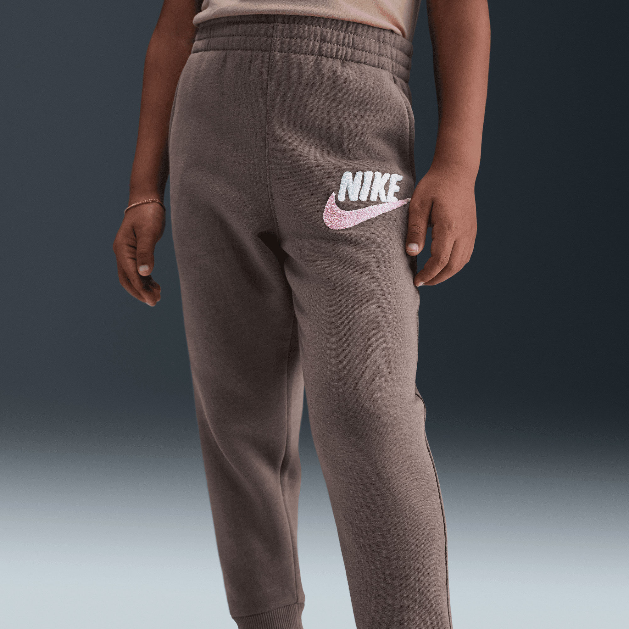 Nike Club image number 8