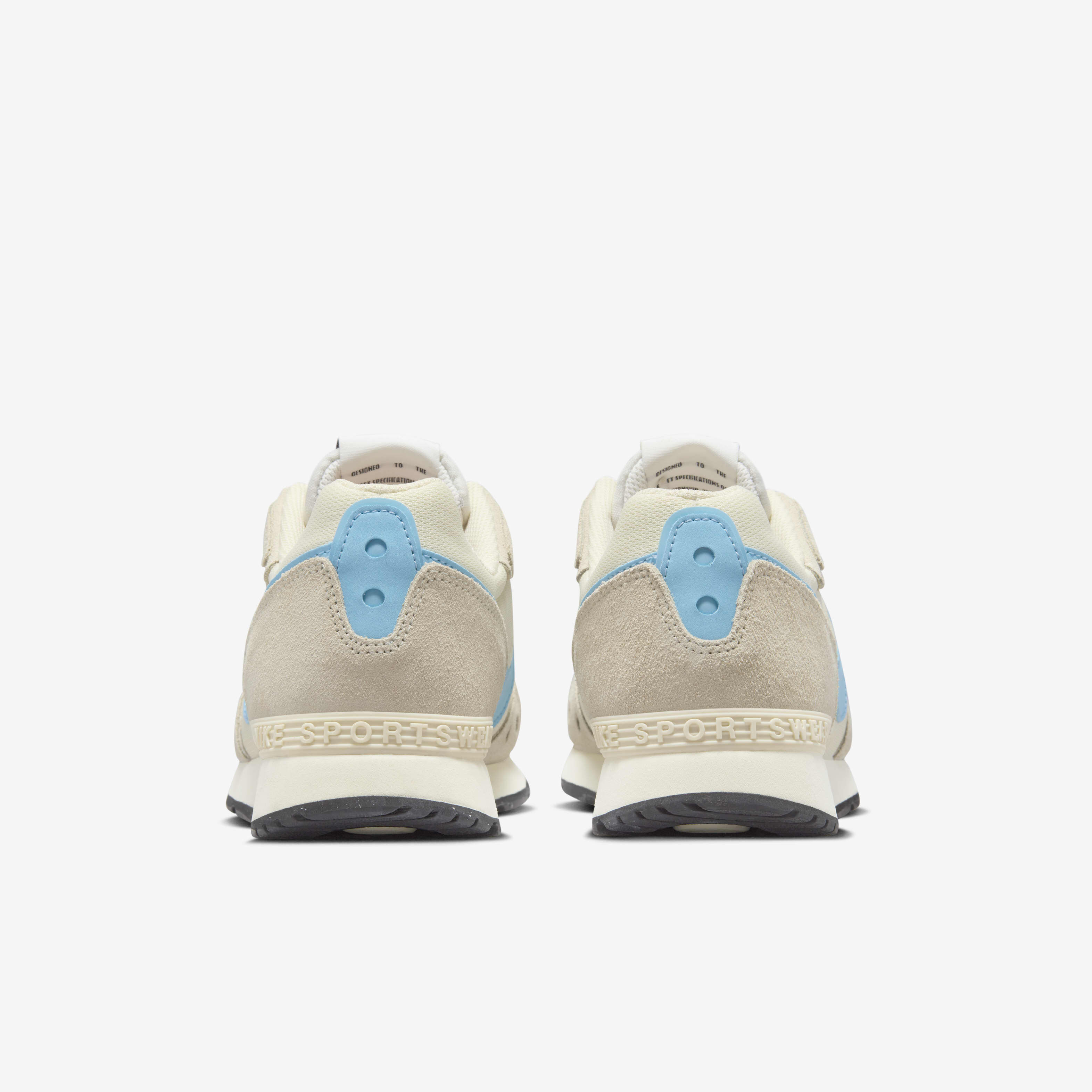 Nike Venture Runner image number 5