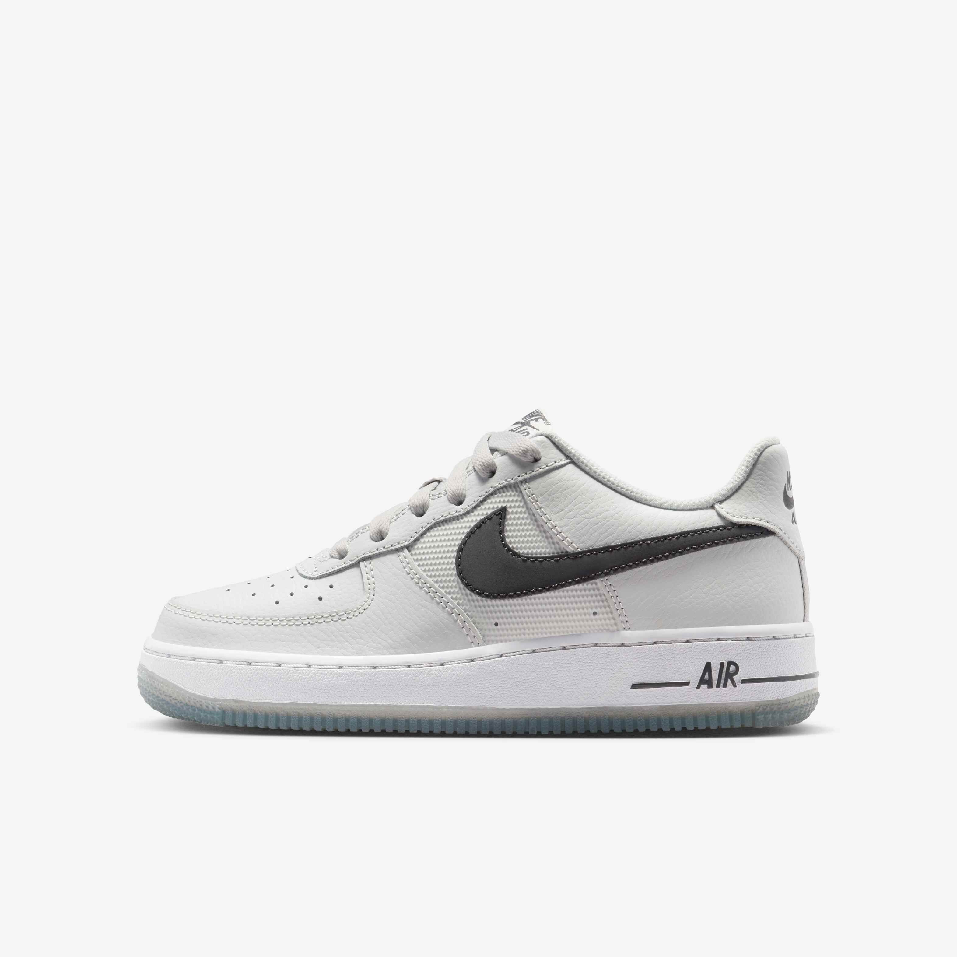 Nike Air Force 1 image number 0