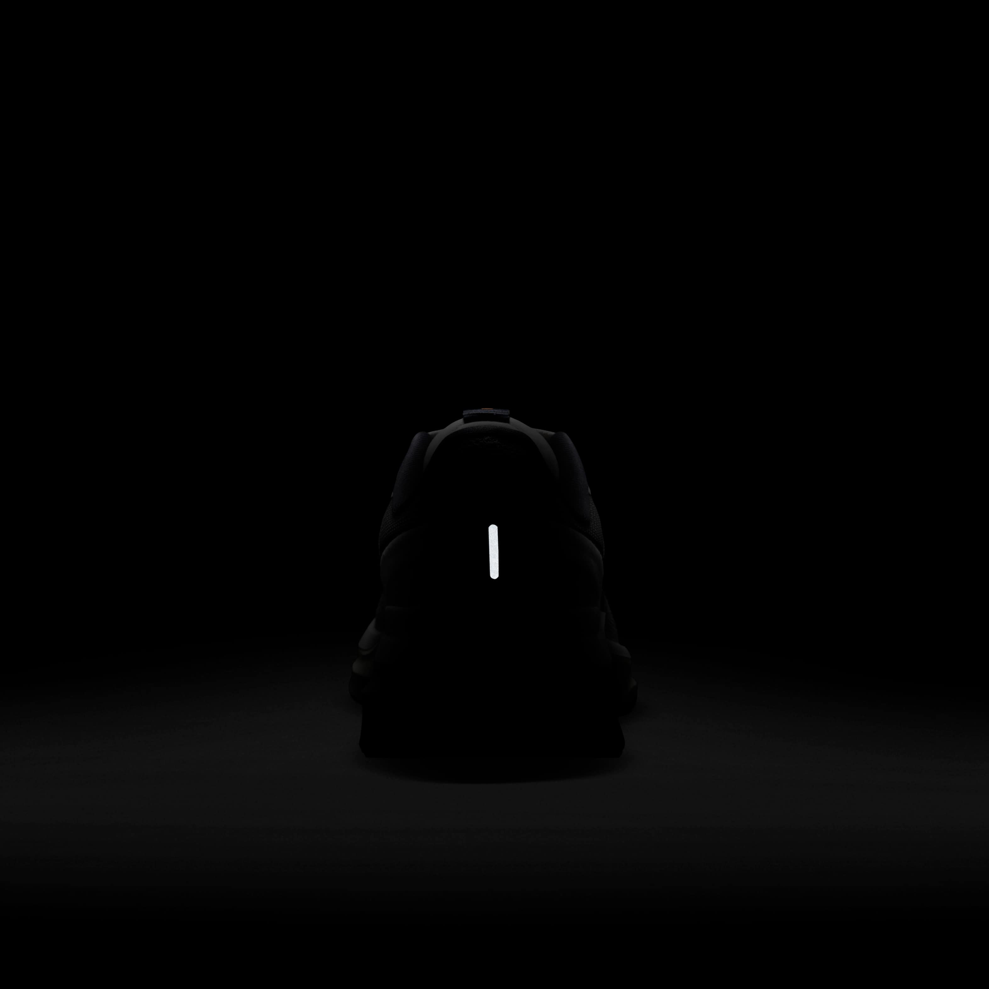 Nike Structure 25 image number 9