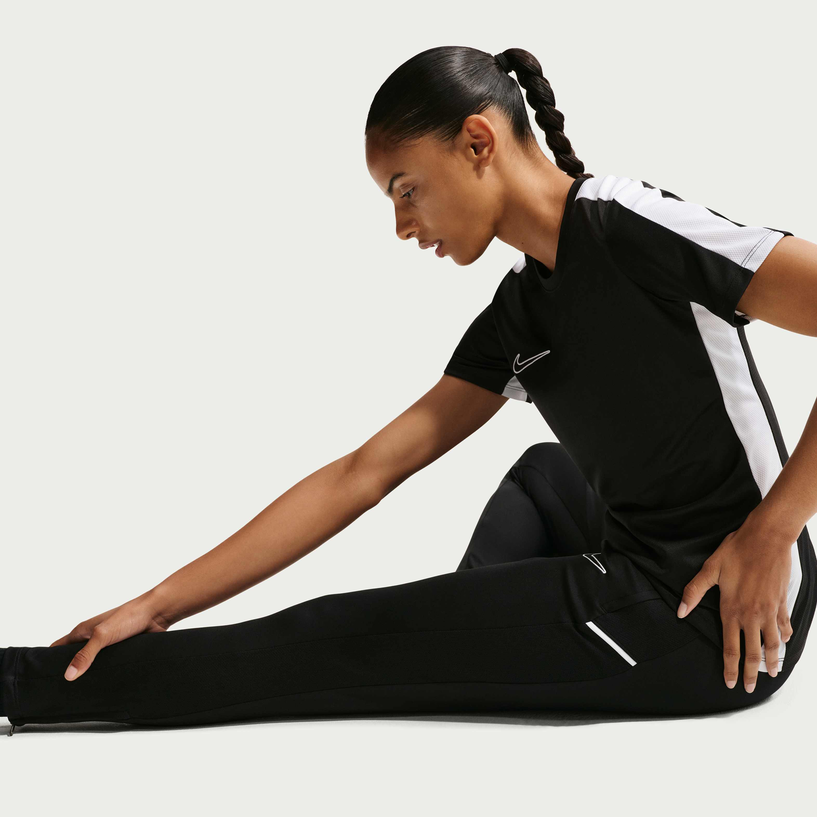 Nike Academy image number 3
