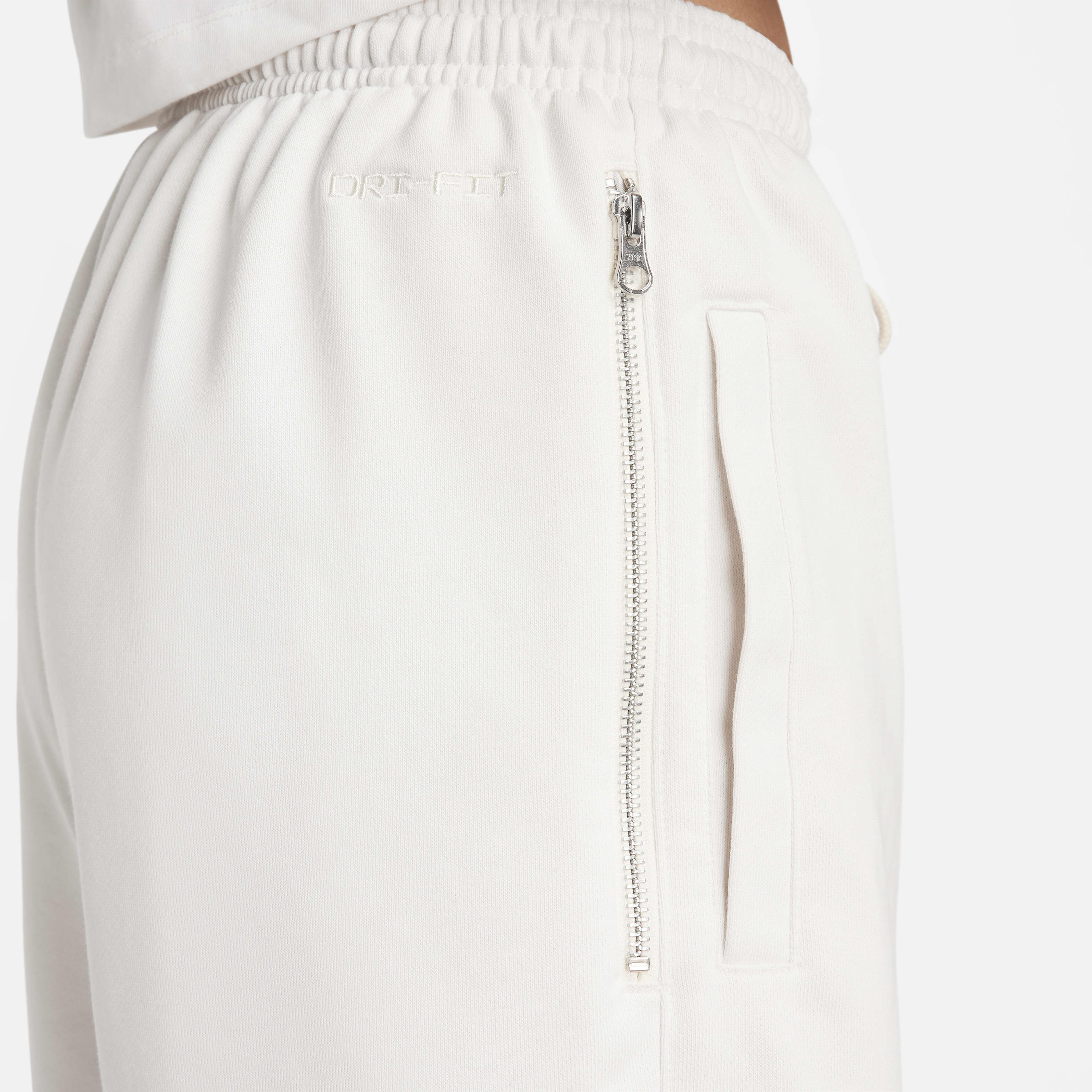 نايكي ستاندرد اشيو image number 7