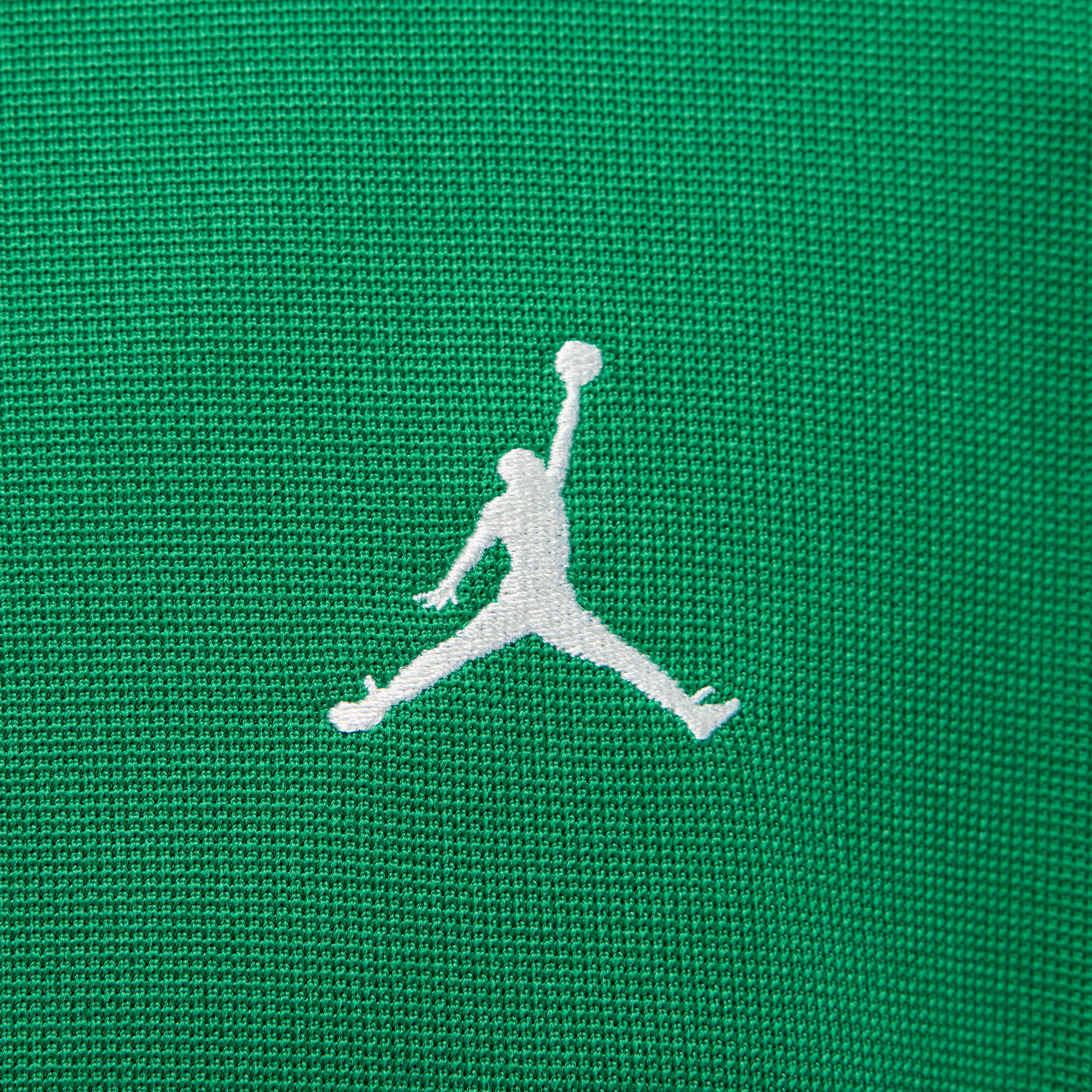 Jordan Brooklyn image number 4