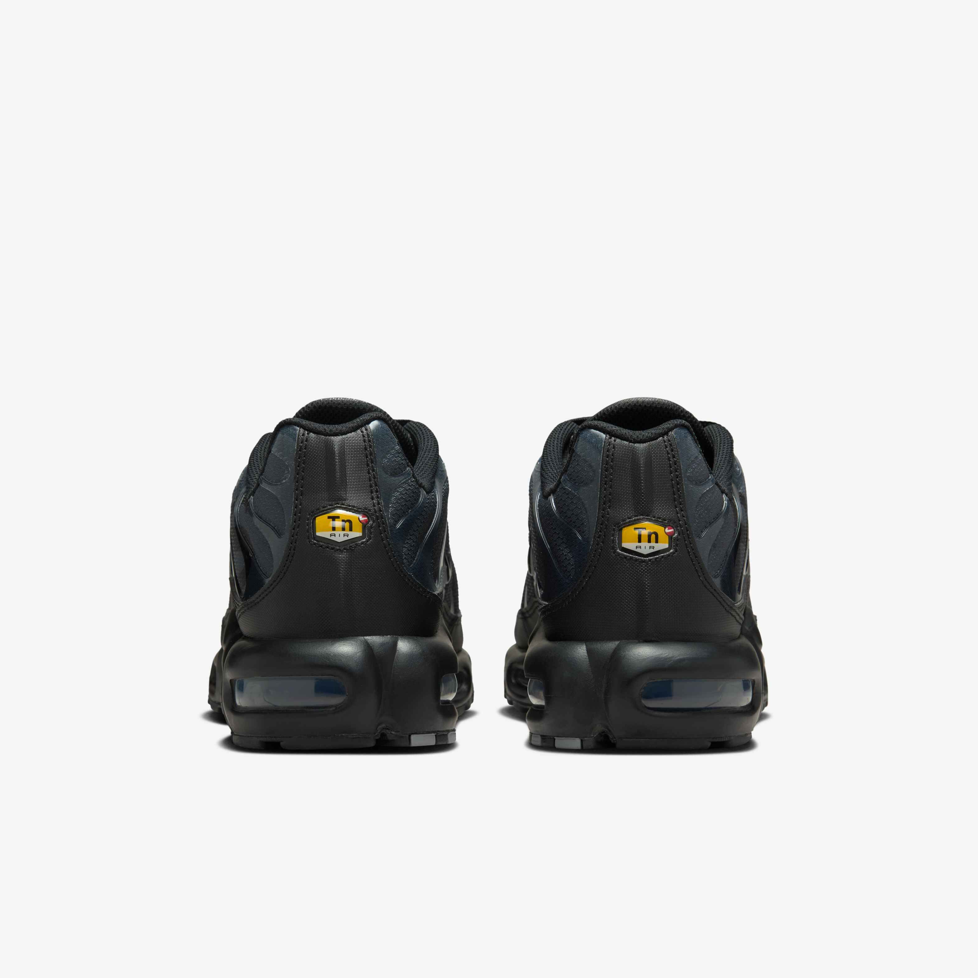 Paris Saint-Germain Air Max Plus Premium image number 5
